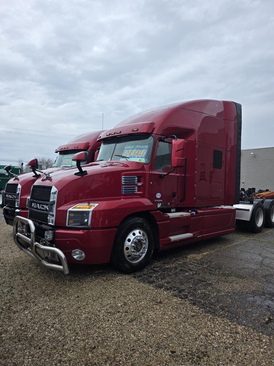 2020 Mack Anthem — photo 4