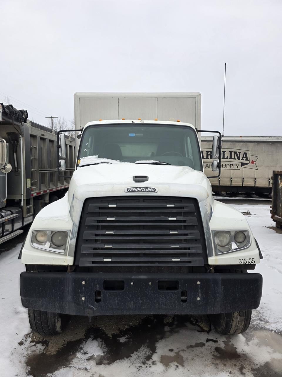 2013 Freightliner 114SD — photo 2