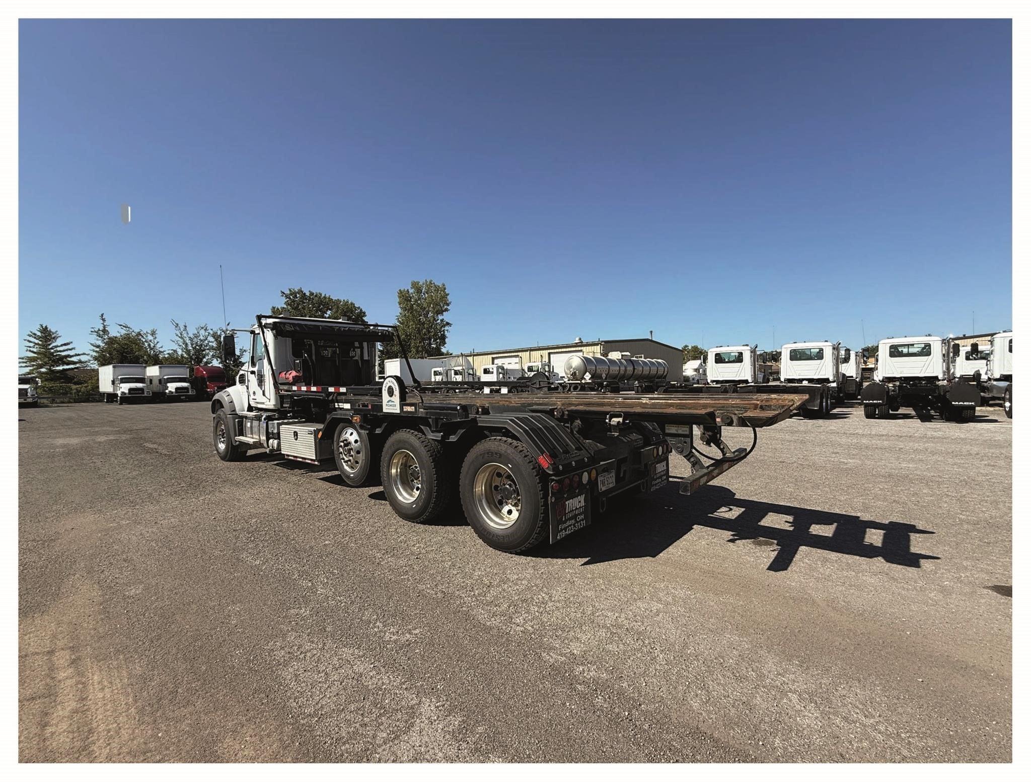 2026 Mack Granite — photo 5