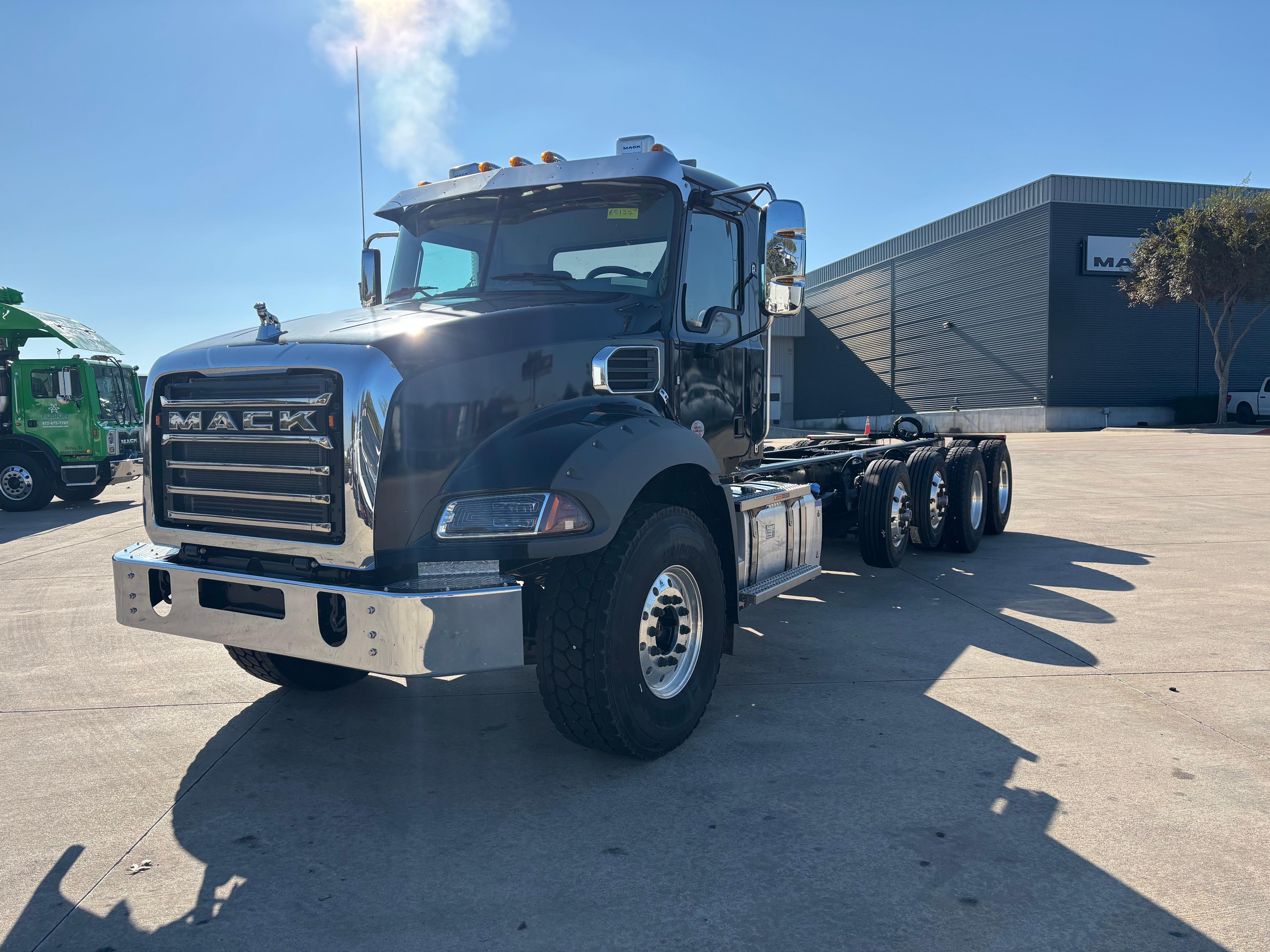 2025 Mack Granite