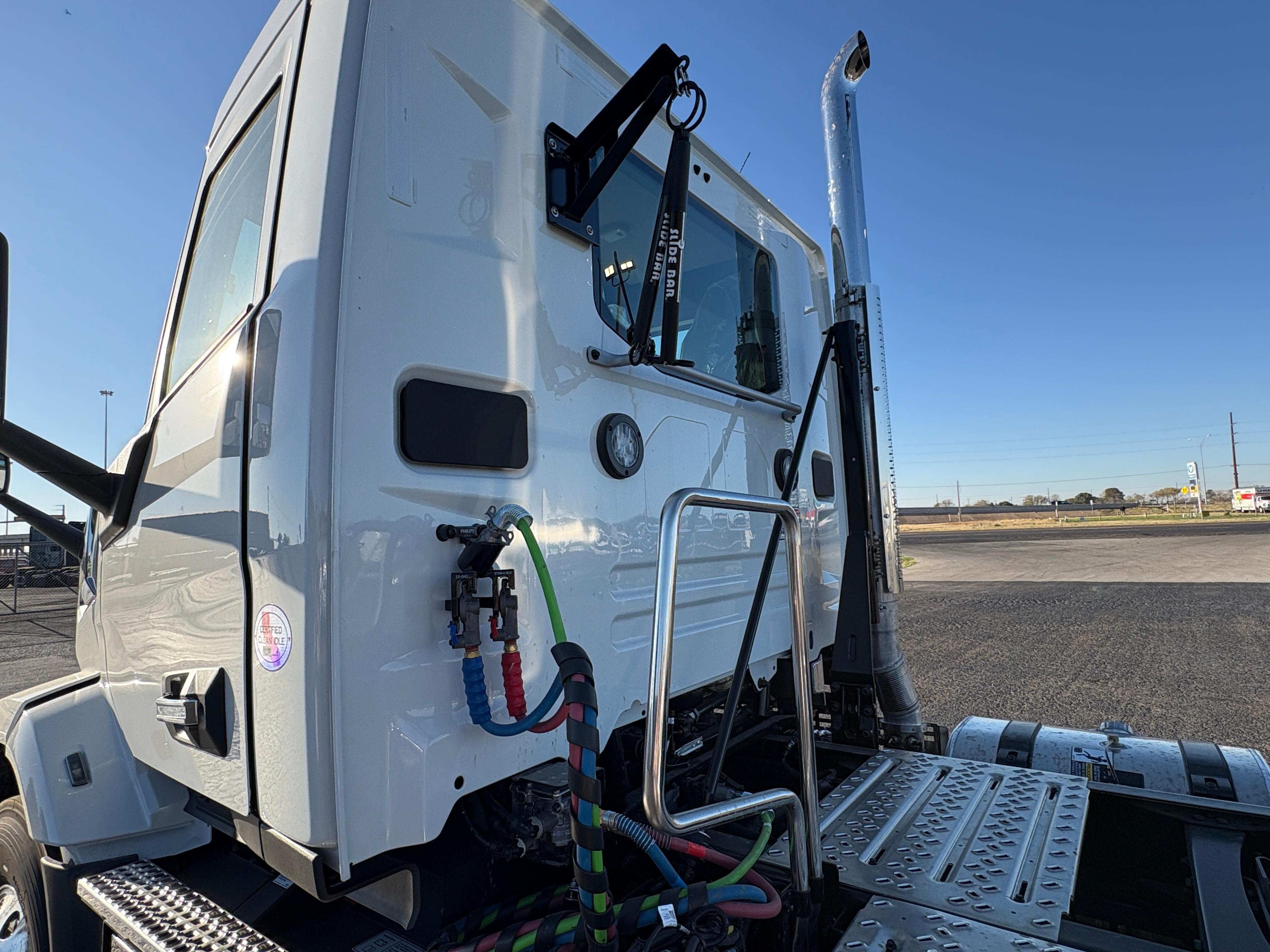2027 Mack Anthem in Lubbock, TX — photo 12
