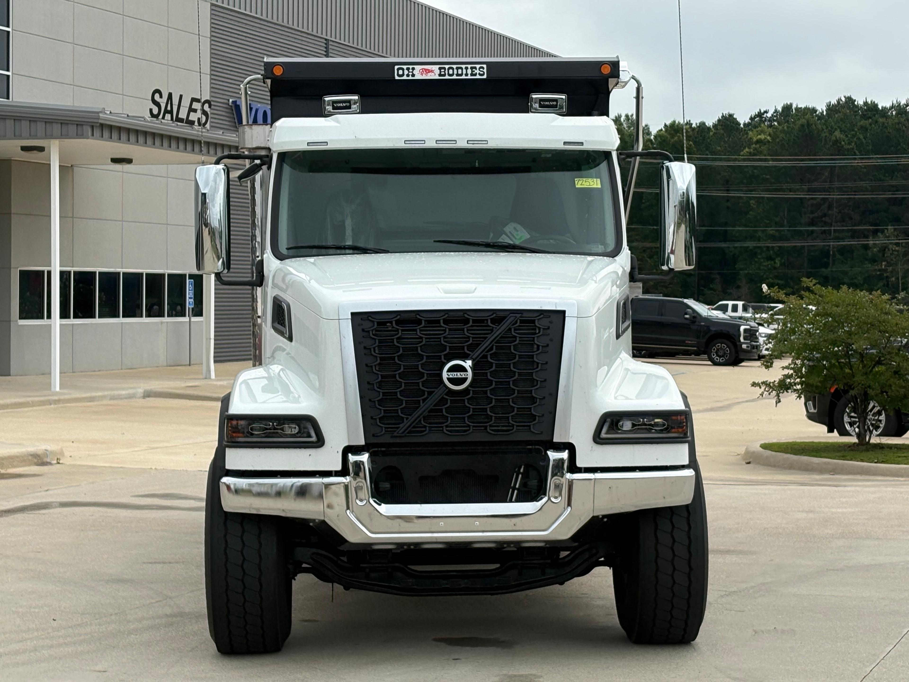 2027 Volvo in Shreveport, LA — photo 2