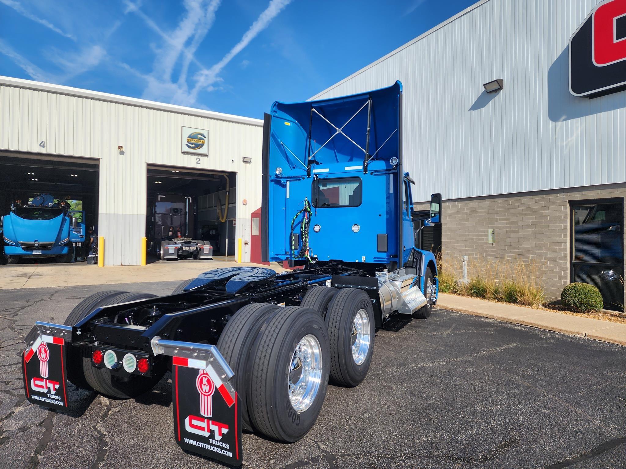2026 Kenworth T680 in Rockford, IL — photo 6