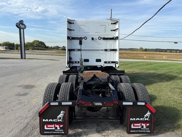 2026 Mack Pioneer in Grayslake, IL — photo 5