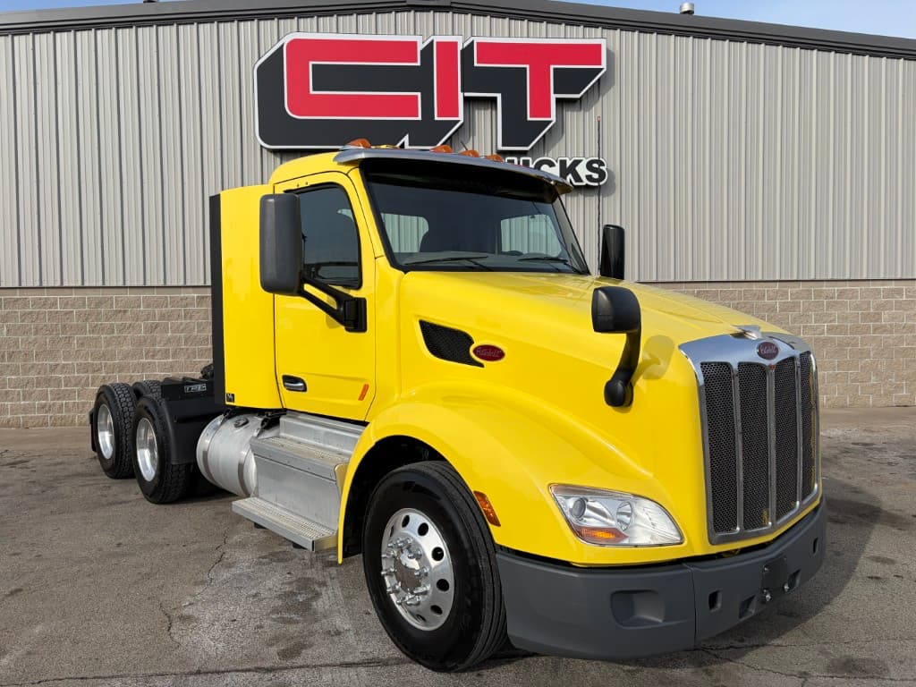 2021 Peterbilt 579 in Morton, IL — photo 3