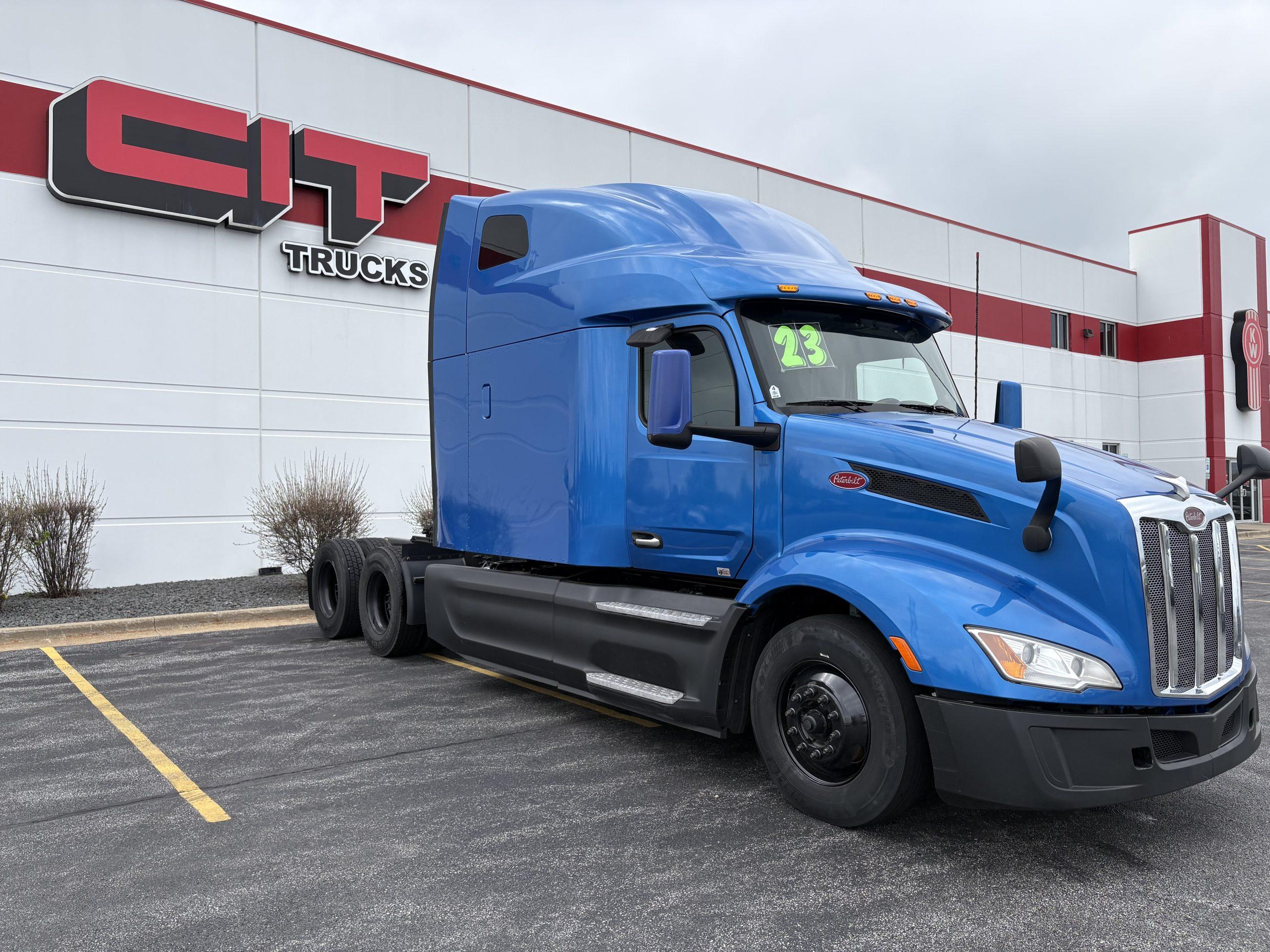 2023 Peterbilt 579 in Mokena, IL — photo 3