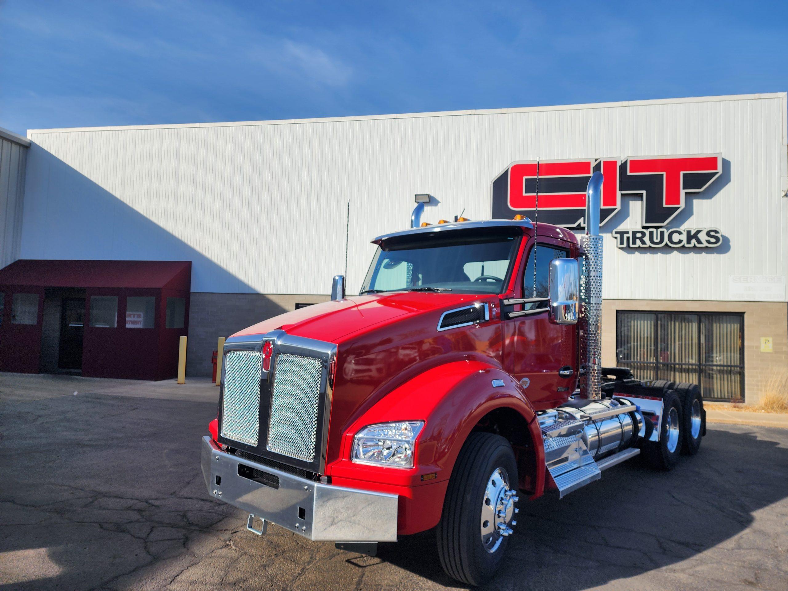 2027 Kenworth T880
