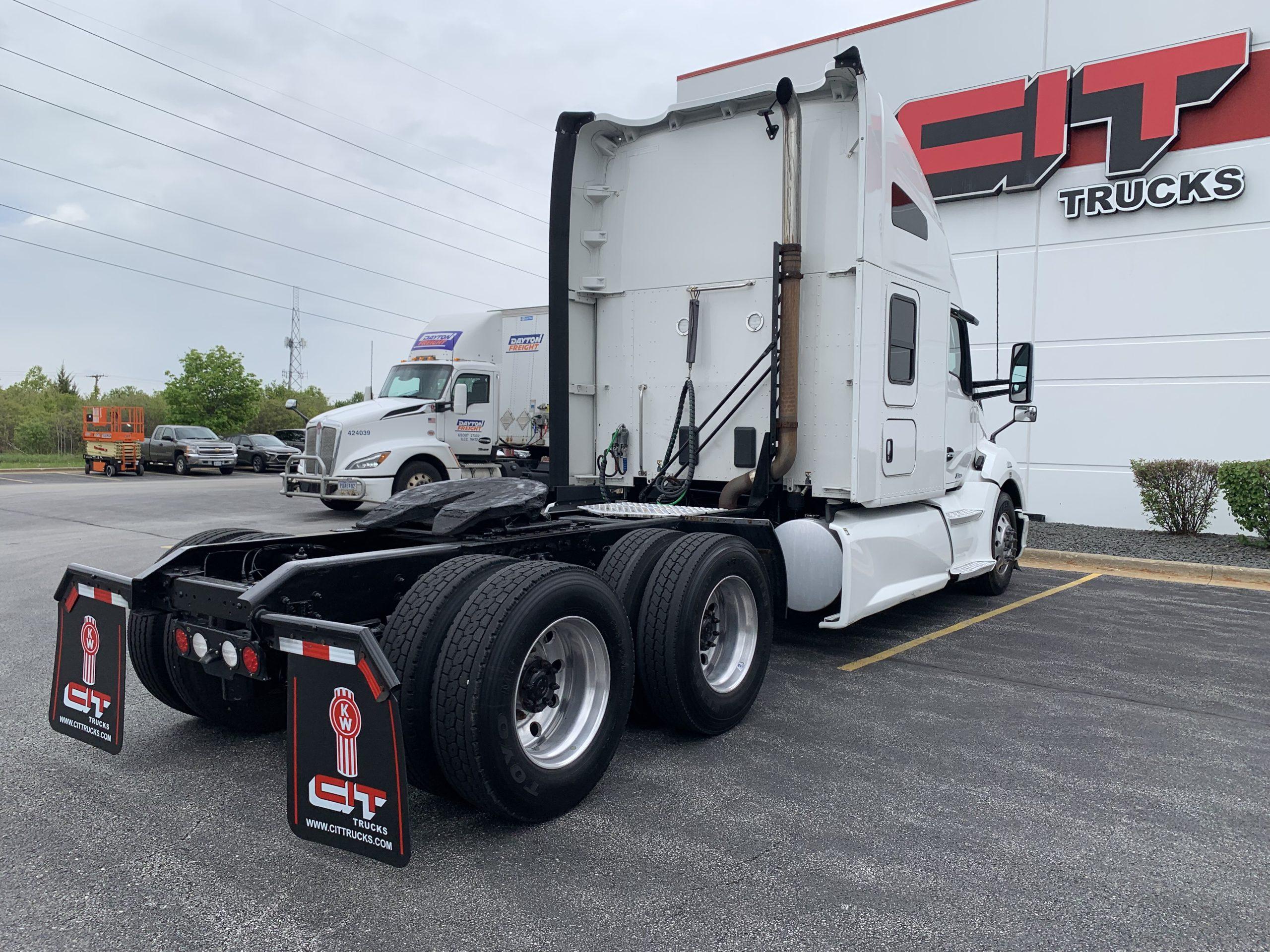 2022 Kenworth T680 in Mokena, IL — photo 5