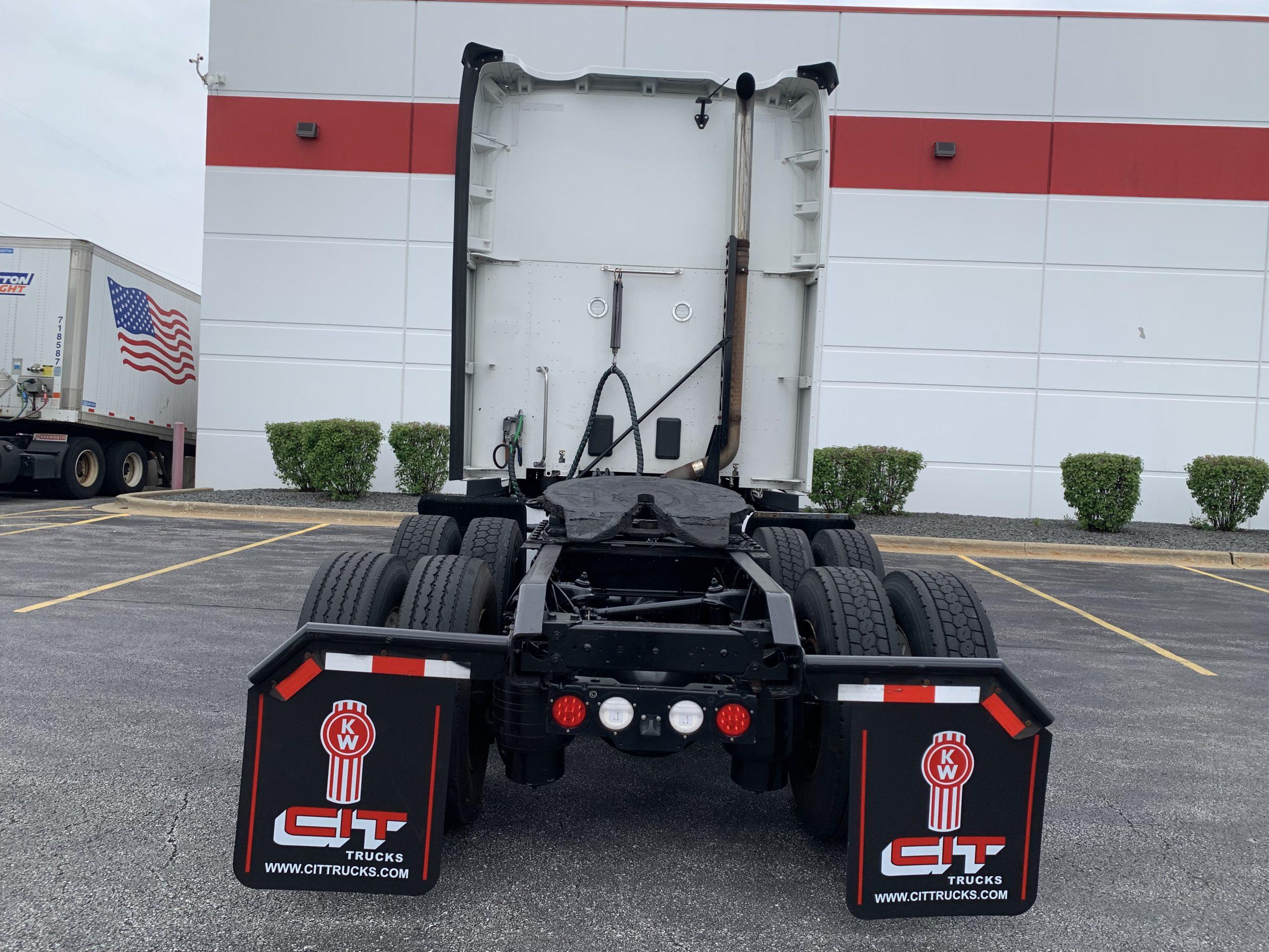 2022 Kenworth T680 in Mokena, IL — photo 6