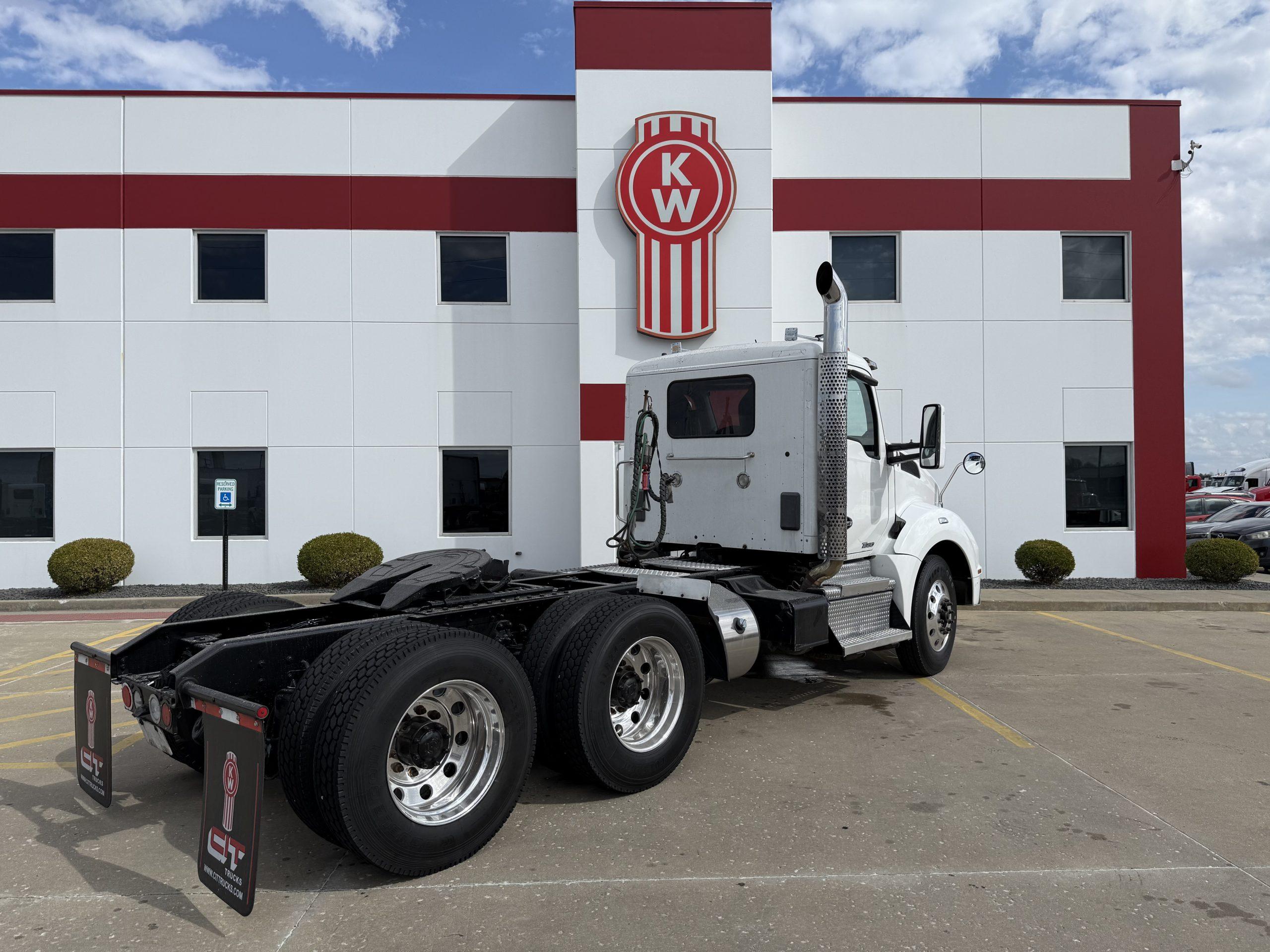 2018 Kenworth T880 in Troy, IL — photo 4