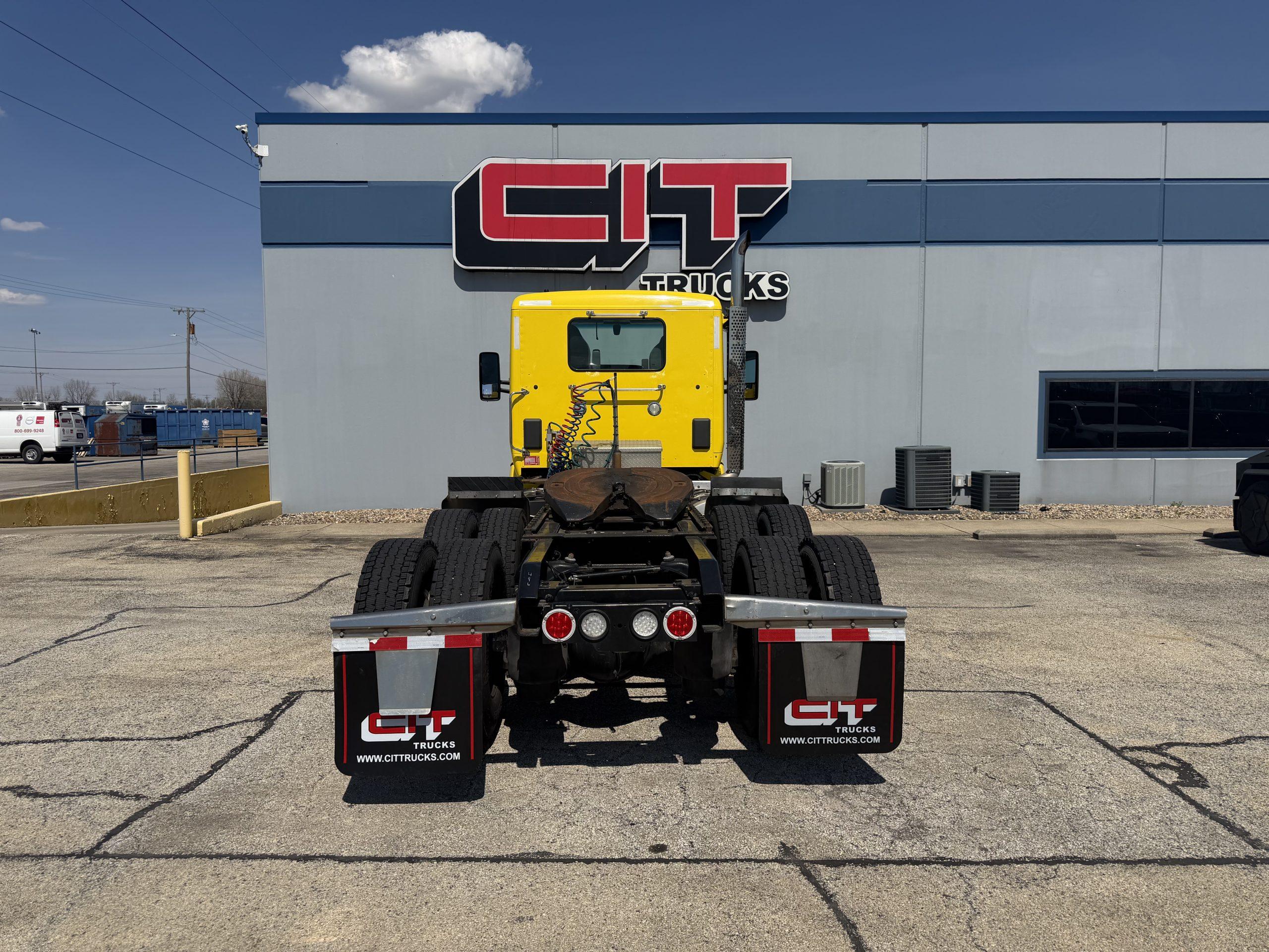 2017 Kenworth T680 in Springfield, IL — photo 6