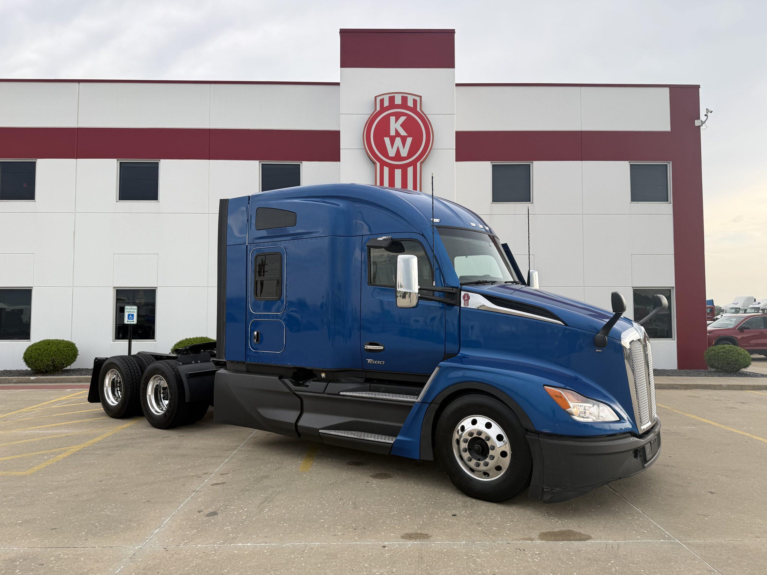 2024 Kenworth T680 in Troy, IL — photo 5
