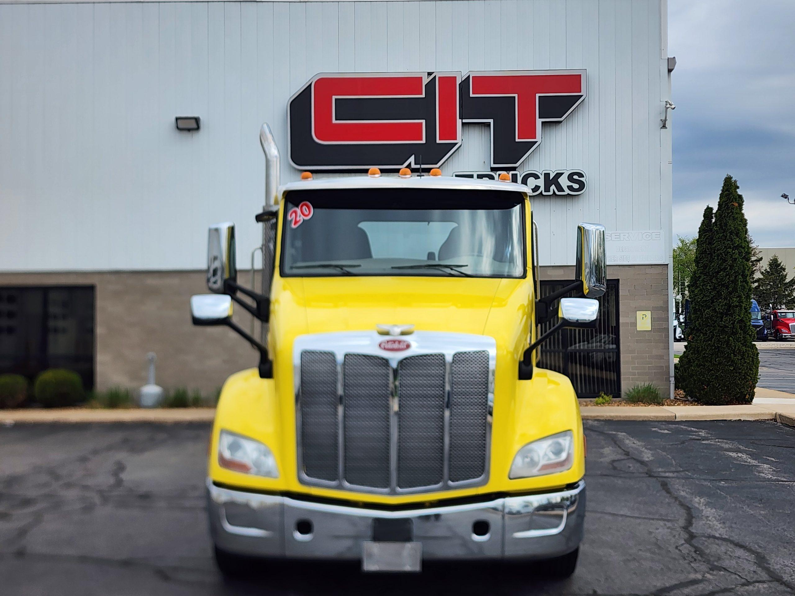 2020 Peterbilt in Rockford, IL — photo 2