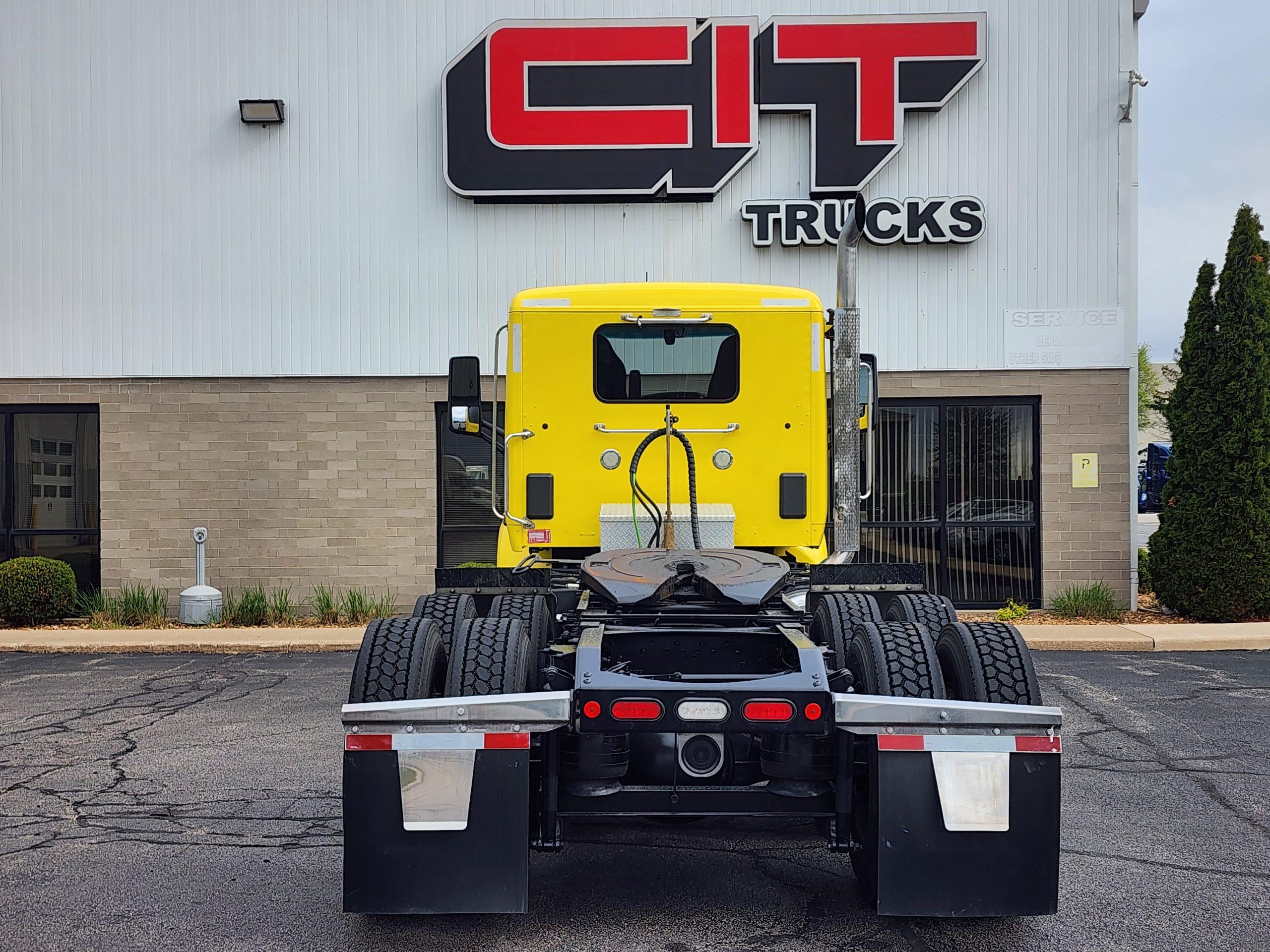2020 Peterbilt in Rockford, IL — photo 6