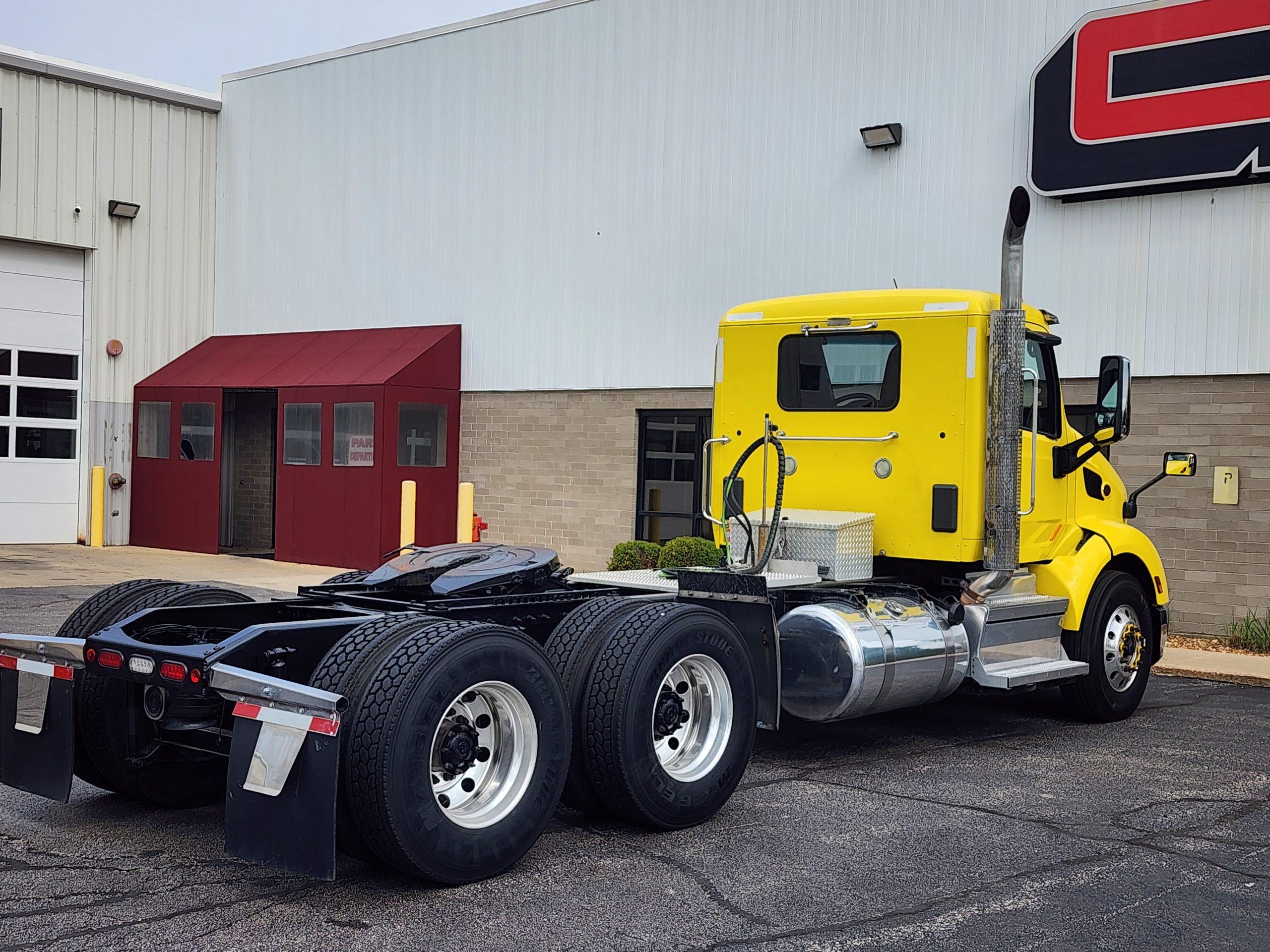 2020 Peterbilt in Rockford, IL — photo 5