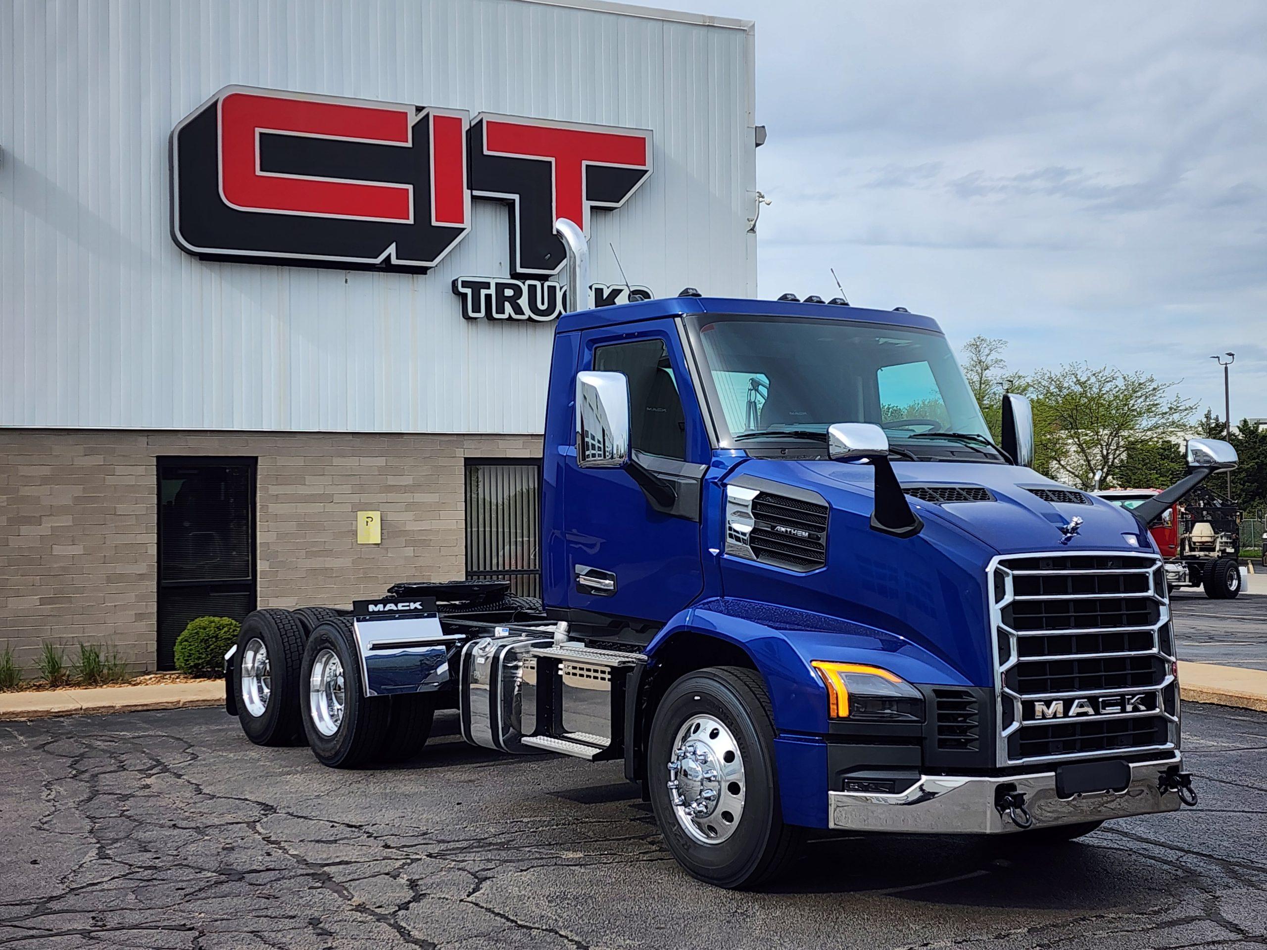 2027 Mack Anthem in Rockford, IL — photo 3