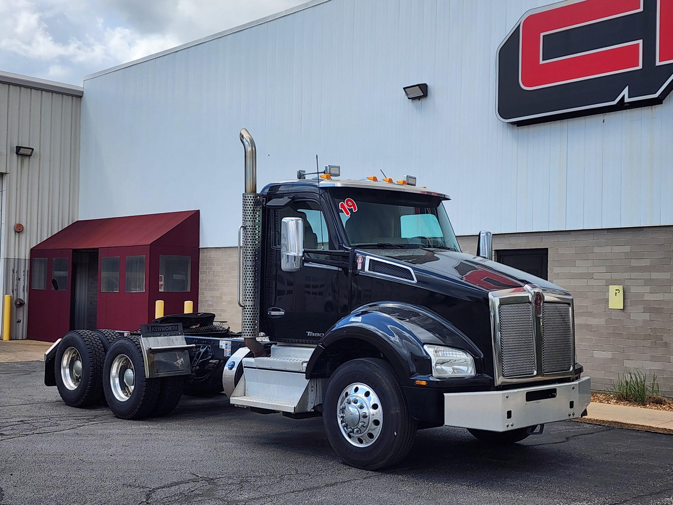 2019 Kenworth T880 in Rockford, IL — photo 3
