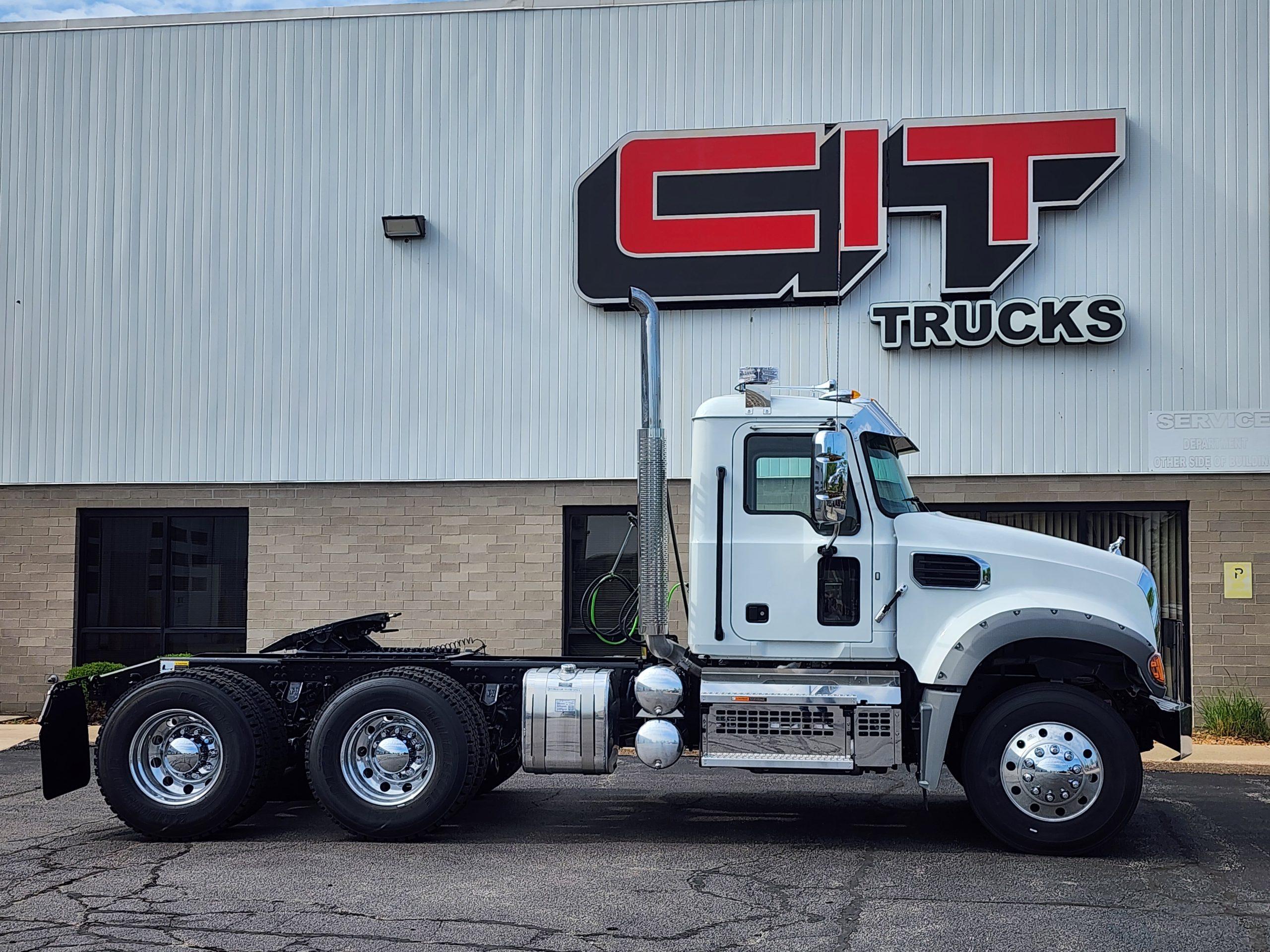 2027 Mack Granite in Rockford, IL — photo 5