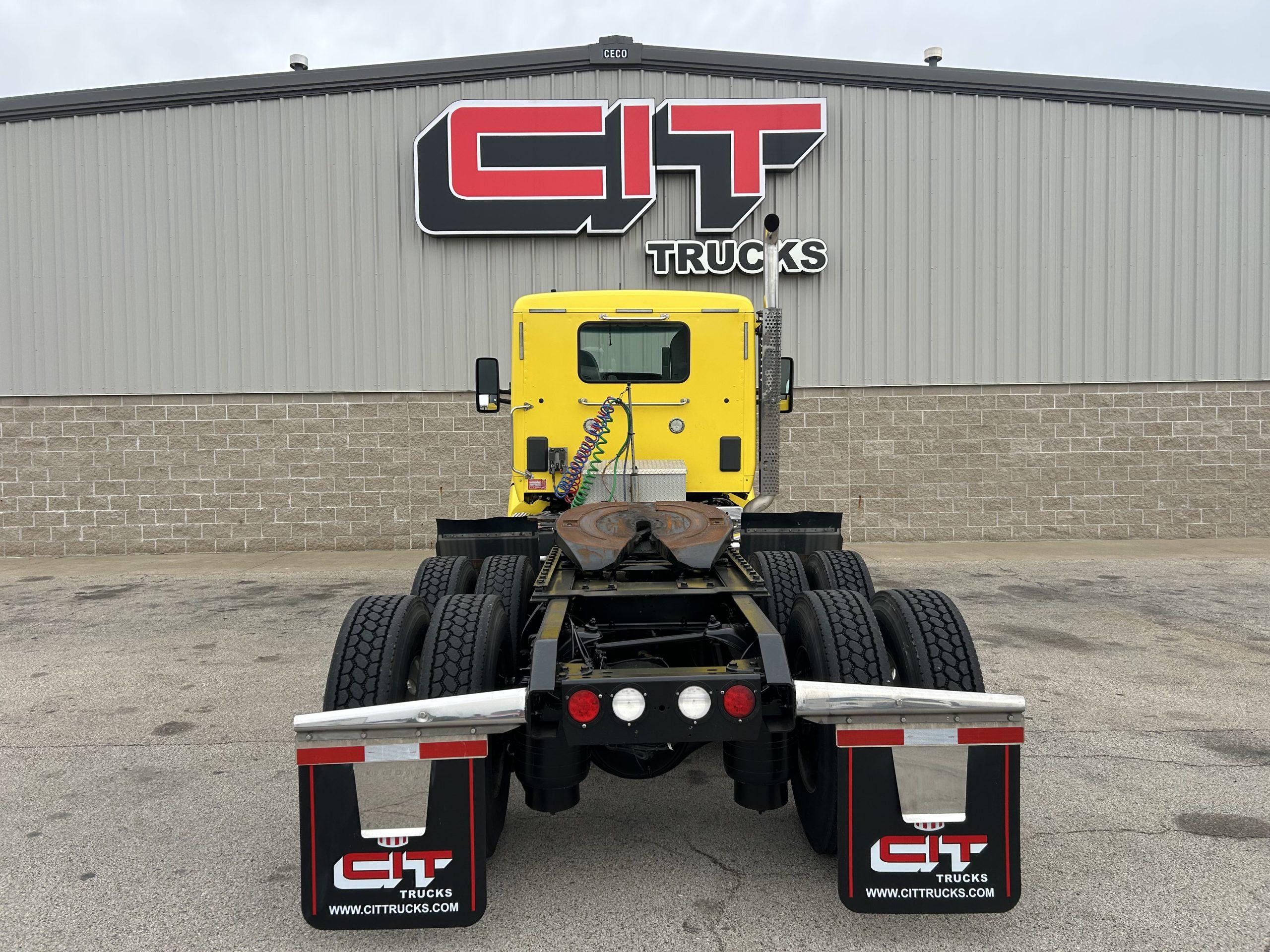 2016 Kenworth T680 in Morton, IL — photo 5