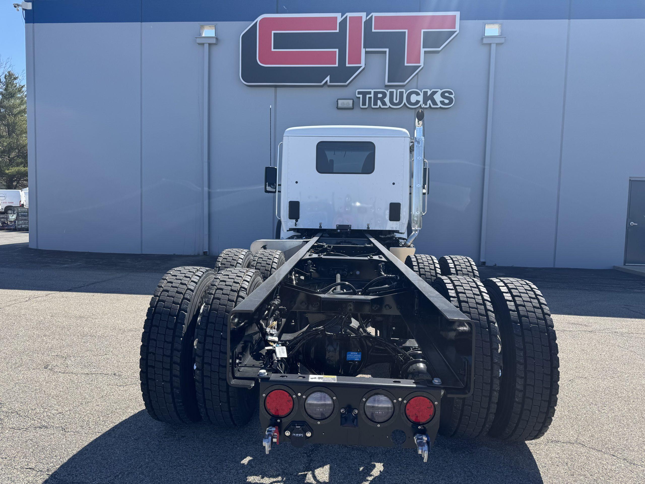 2026 Kenworth T480 in Champaign, IL — photo 5