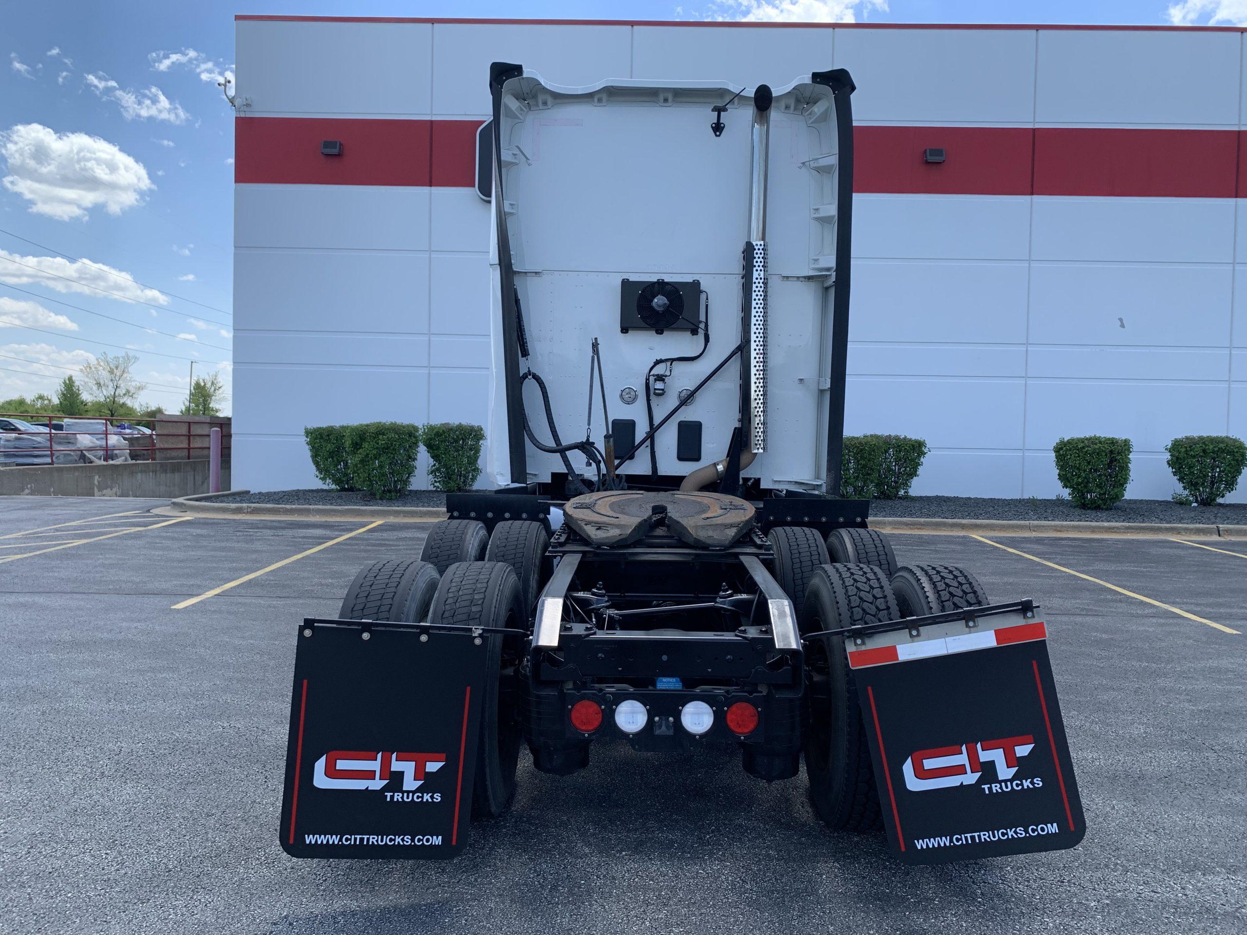 2022 Kenworth T680 in Mokena, IL — photo 6