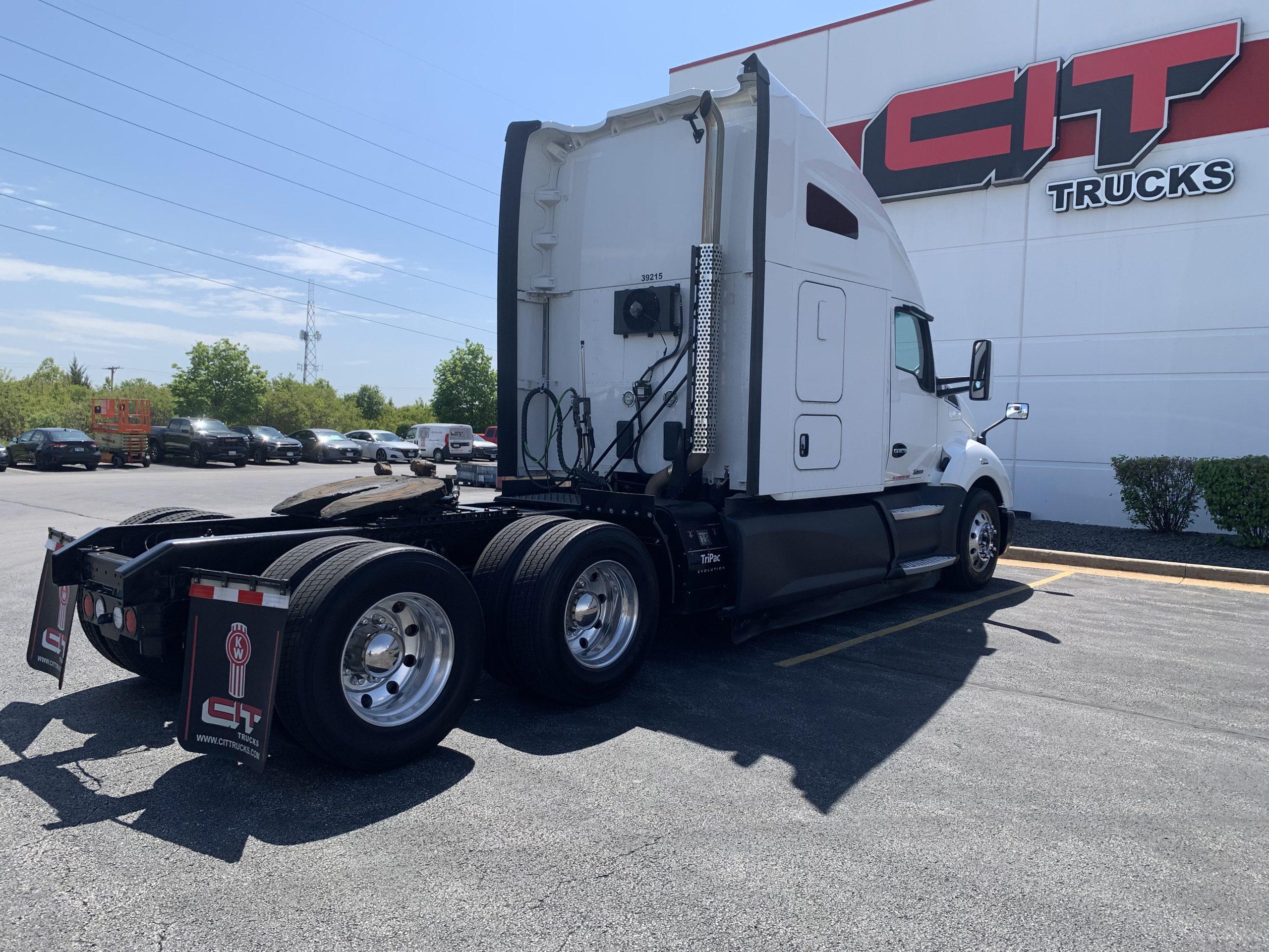 2022 Kenworth T680 in Mokena, IL — photo 5