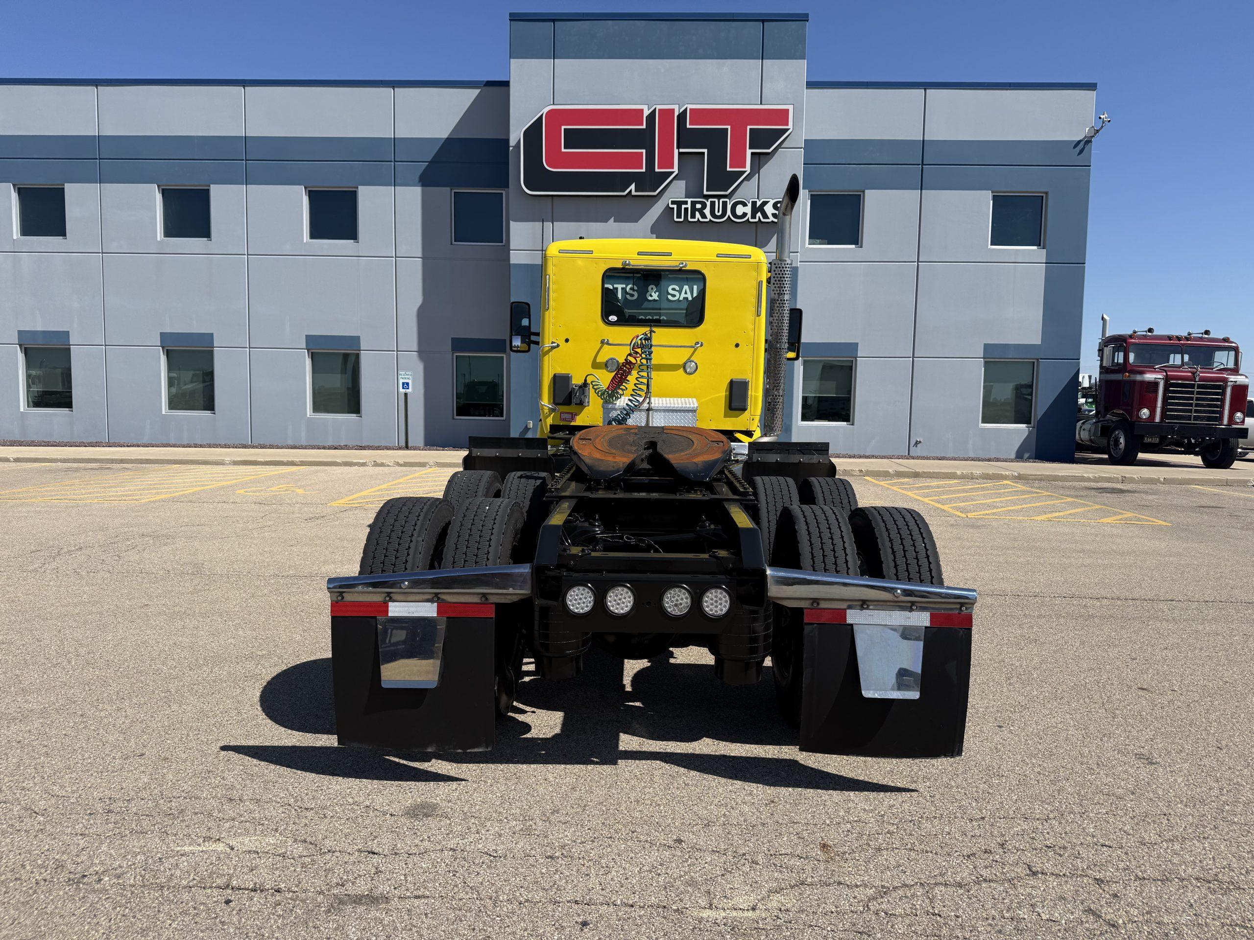 2016 Kenworth in Peru, IL — photo 6