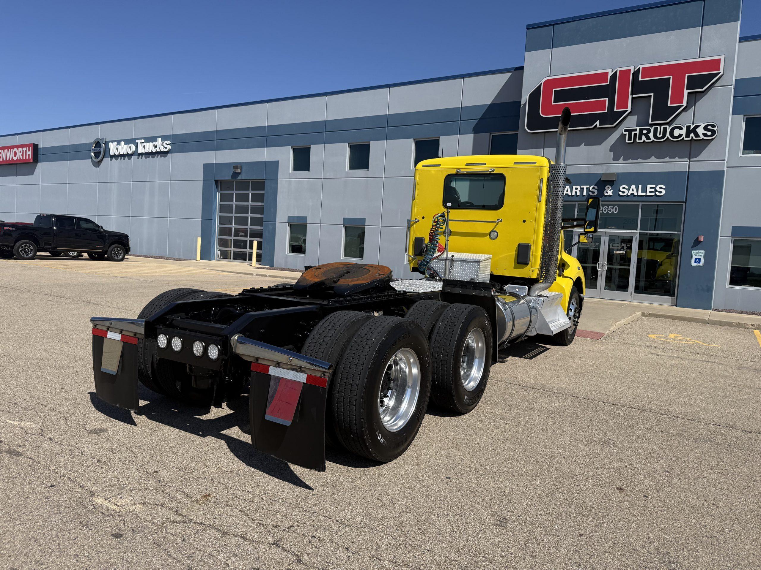 2016 Kenworth in Peru, IL — photo 5