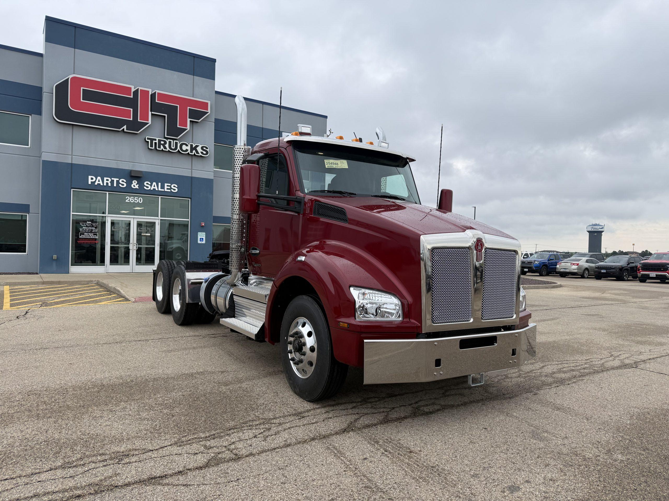 2027 Kenworth T880 in Peru, IL — photo 3
