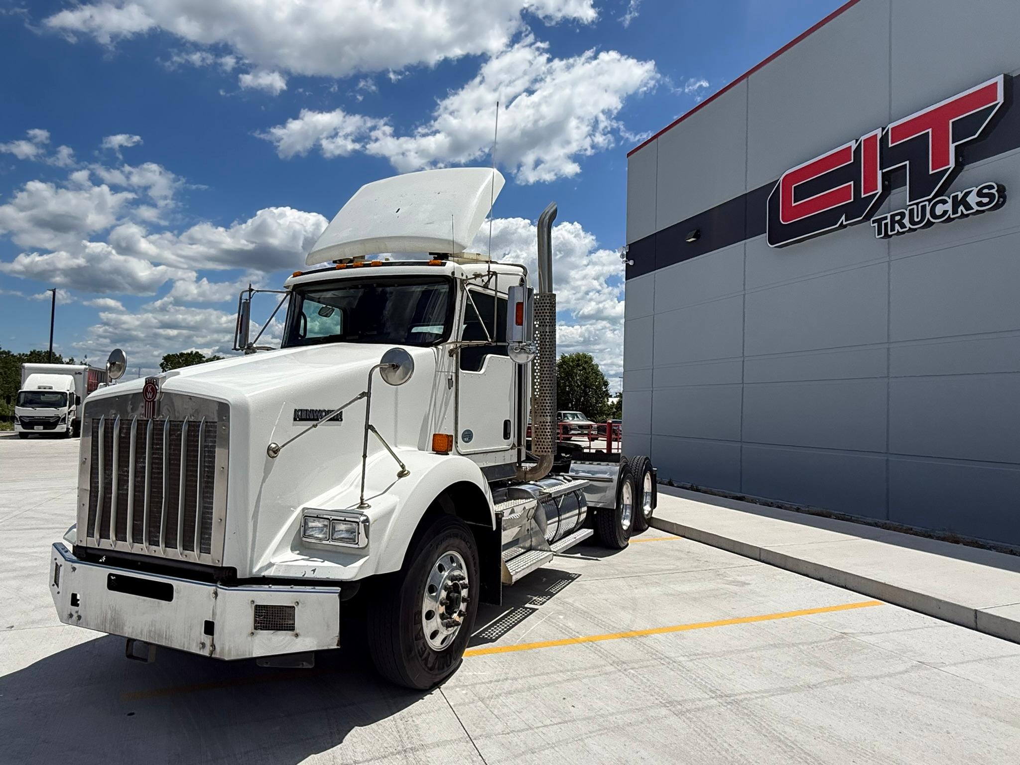 2017 Kenworth T800 in Burns Harbor- IN, IN — photo 2