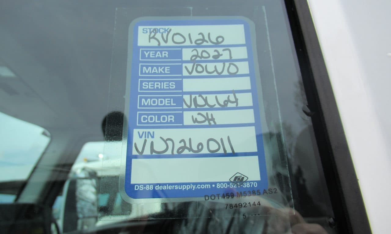 2027 Volvo VNL 860 in Rochester, NY — photo 6