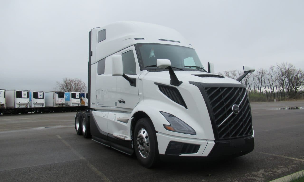 2027 Volvo VNL 860