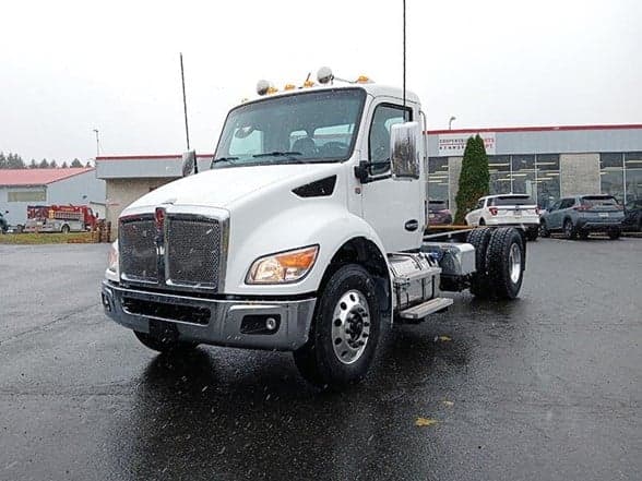 2025 Kenworth T380