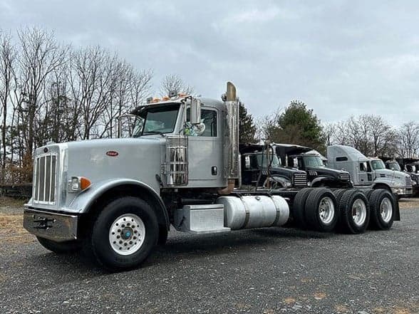 2013 Peterbilt 367