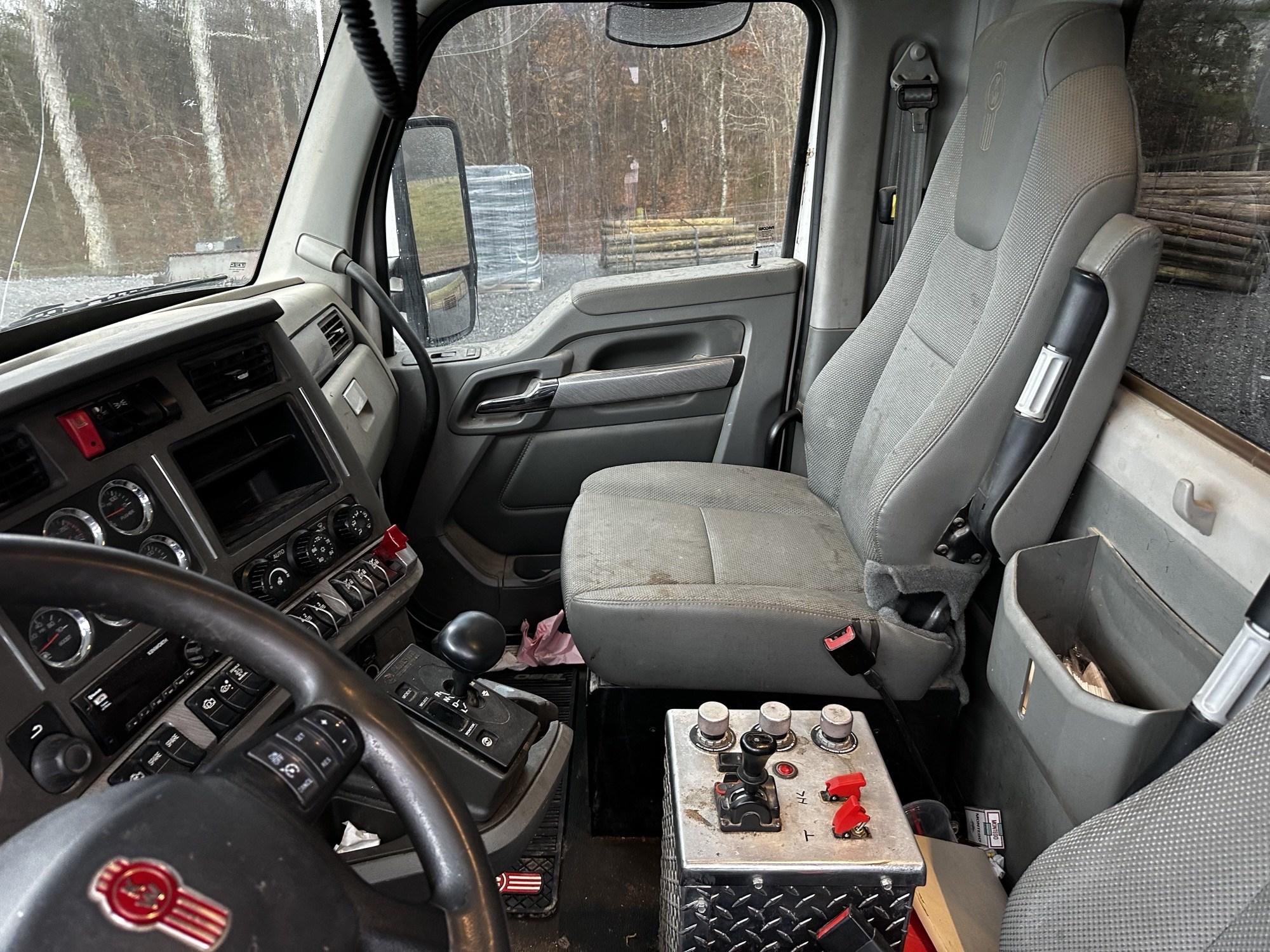 2018 Kenworth T880 — photo 6