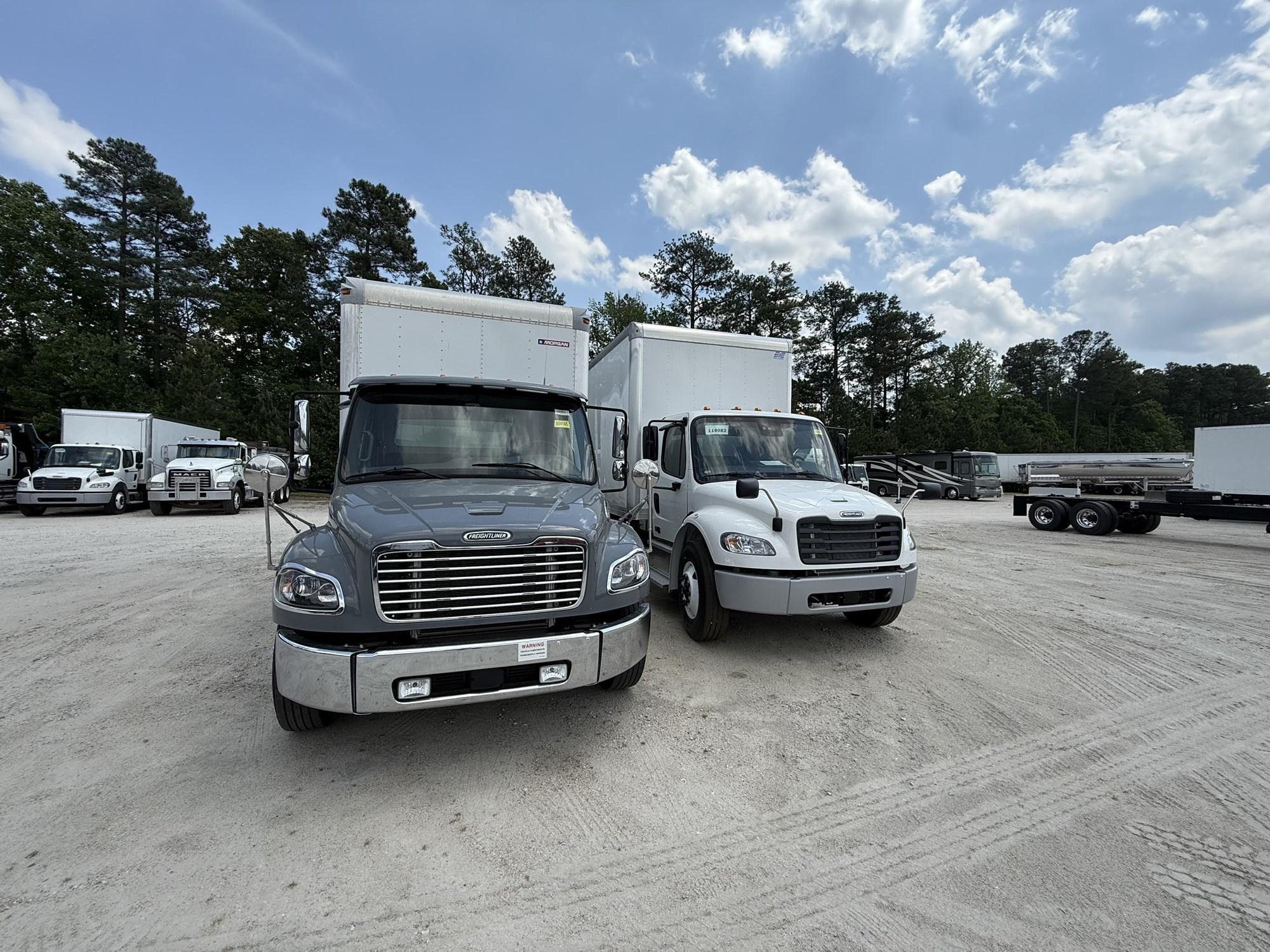 2026 Freightliner M2 106 — photo 4