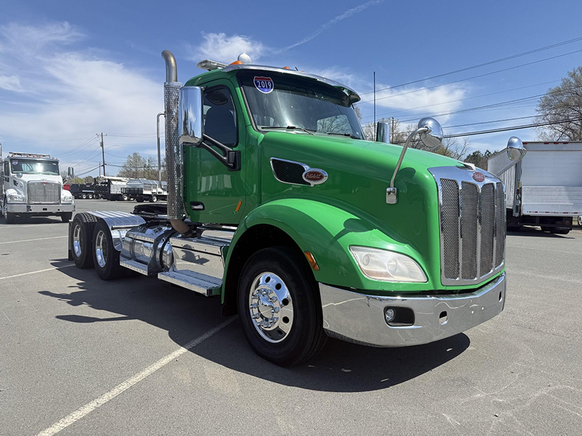 2019 Peterbilt 579 — photo 2