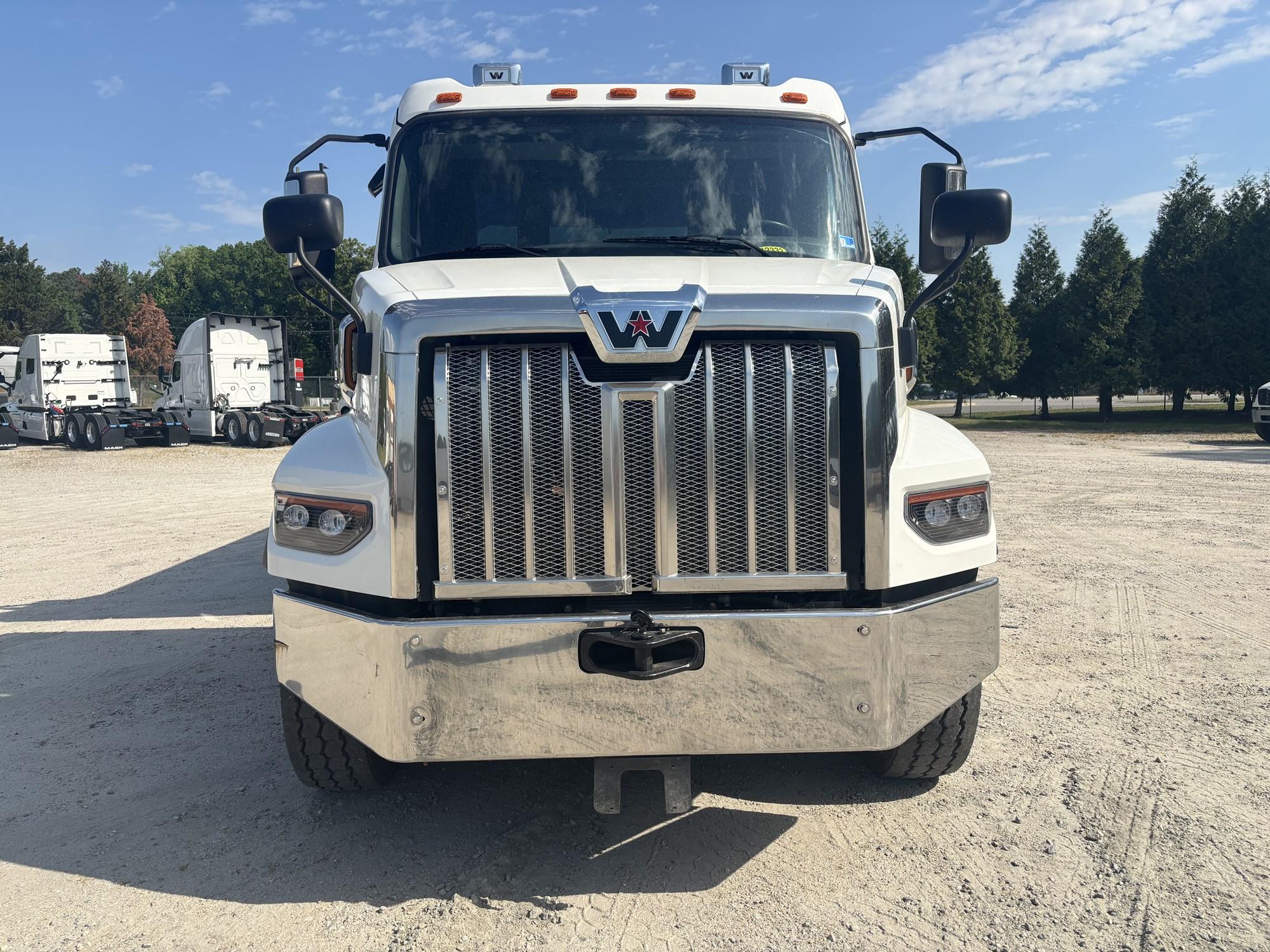 2025 Western Star 47X — photo 4