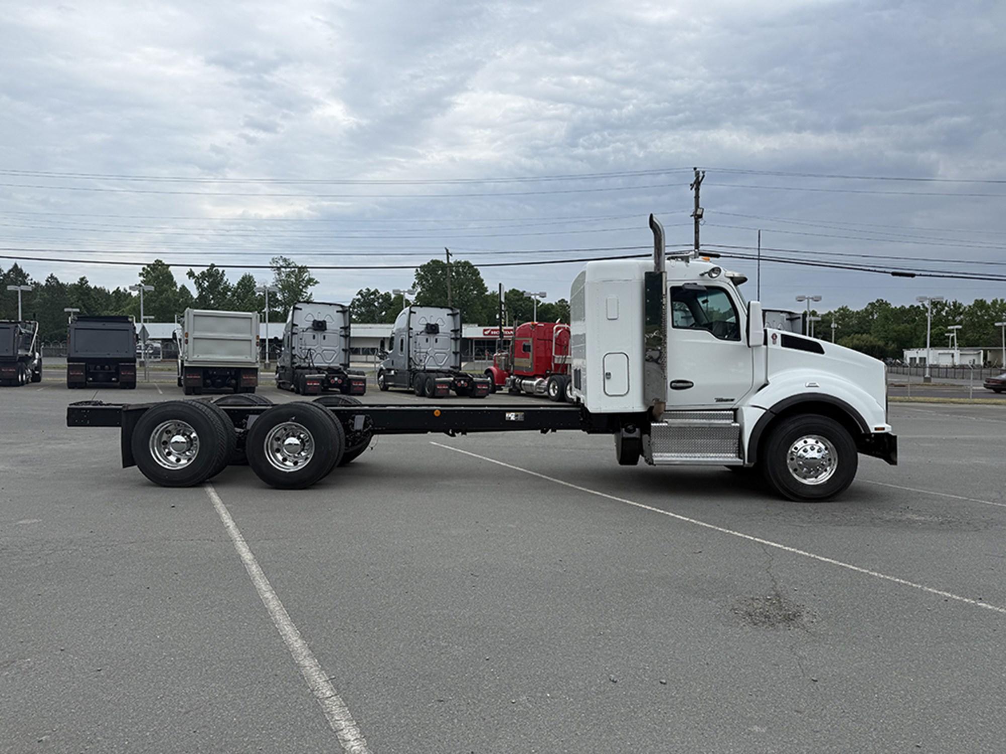 2017 Kenworth T880 — photo 3