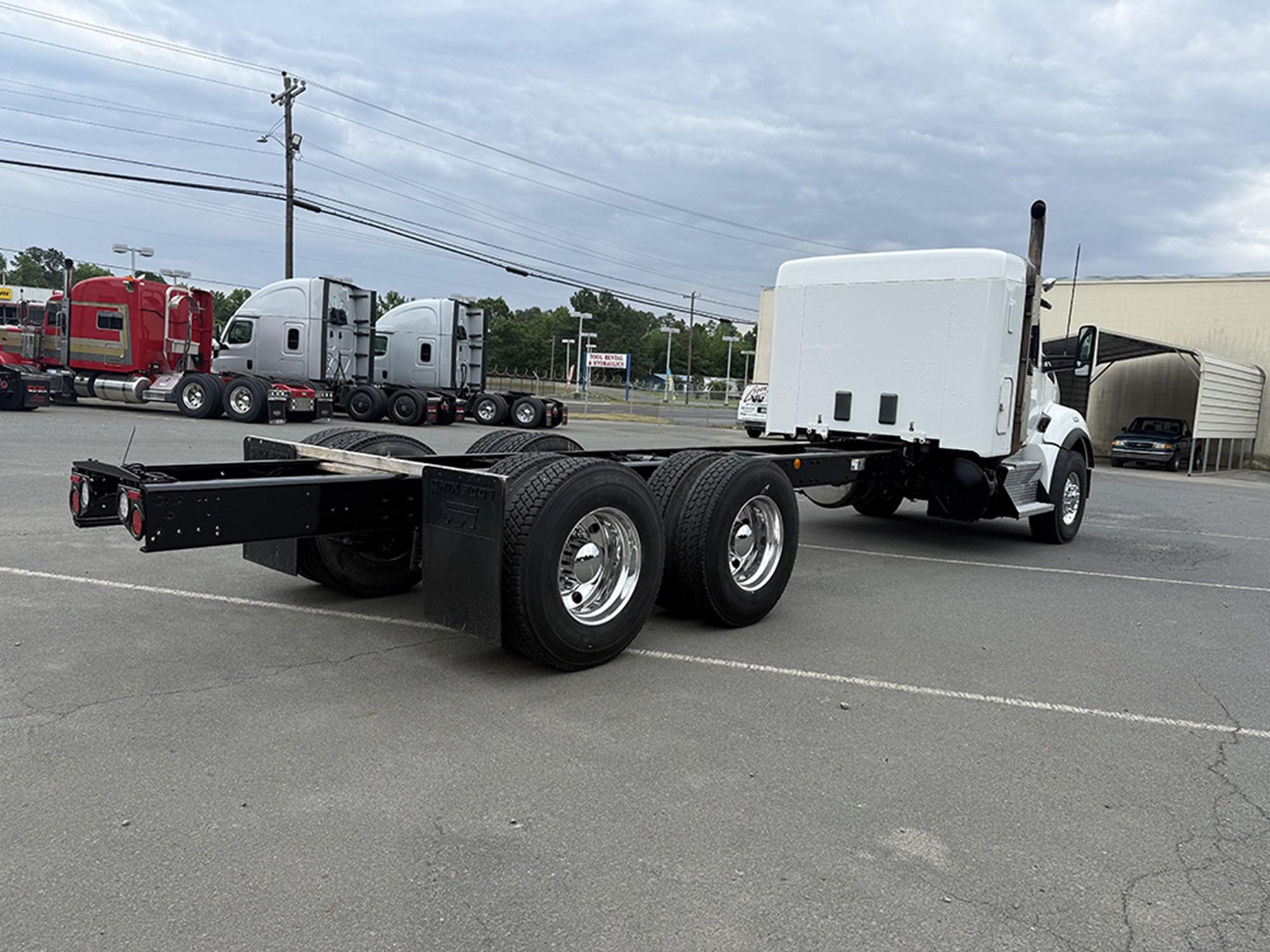 2017 Kenworth T880 — photo 4