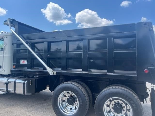 2025 Mack Granite — photo 3