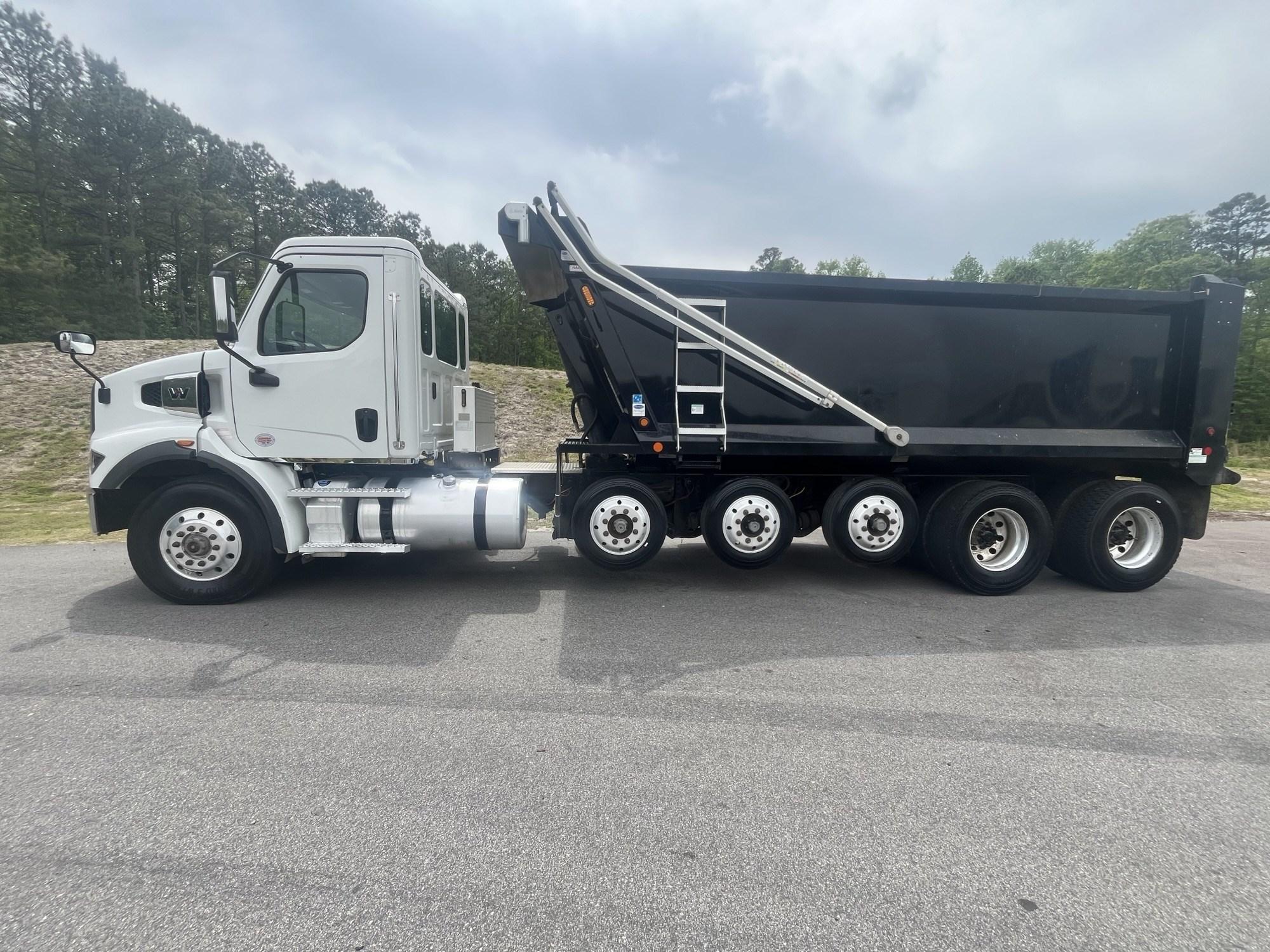 2025 Western Star 47X — photo 2
