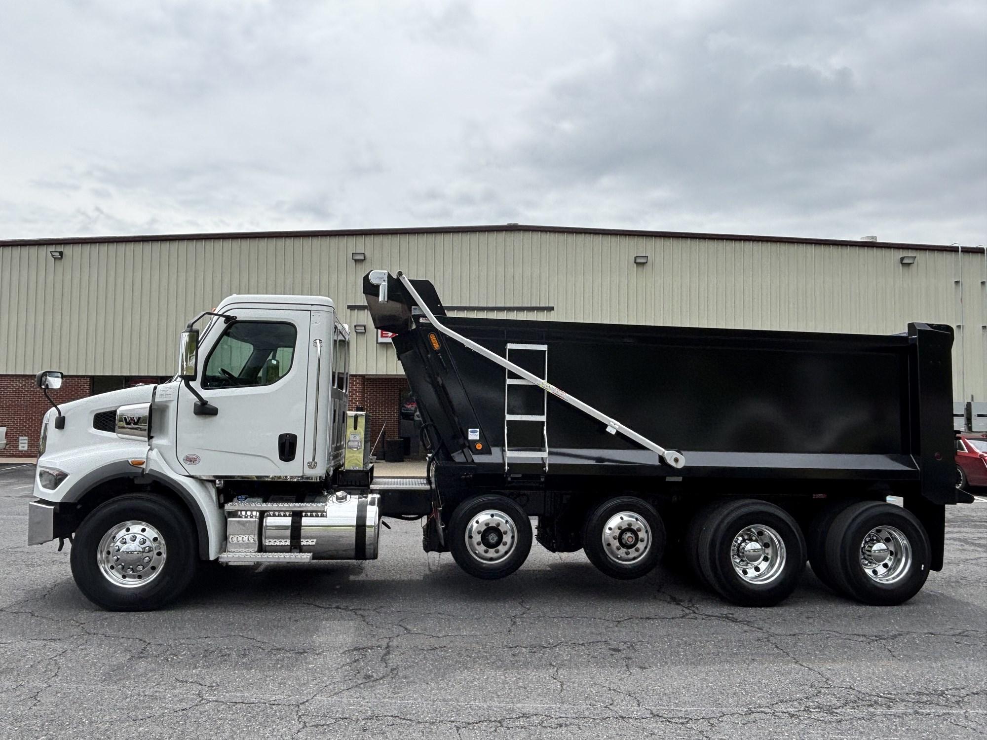 2025 Western Star 47X — photo 2