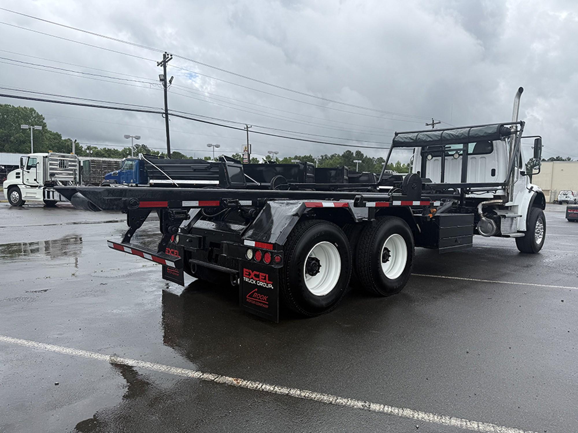 2018 Freightliner eM2 — photo 4