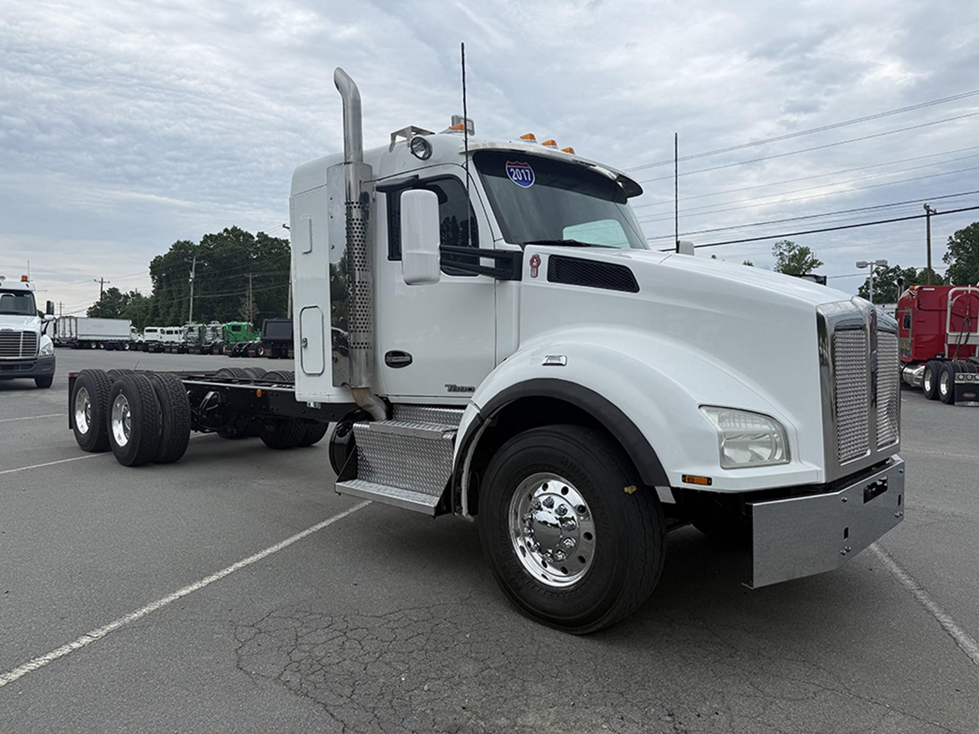 2017 Kenworth T880 — photo 2