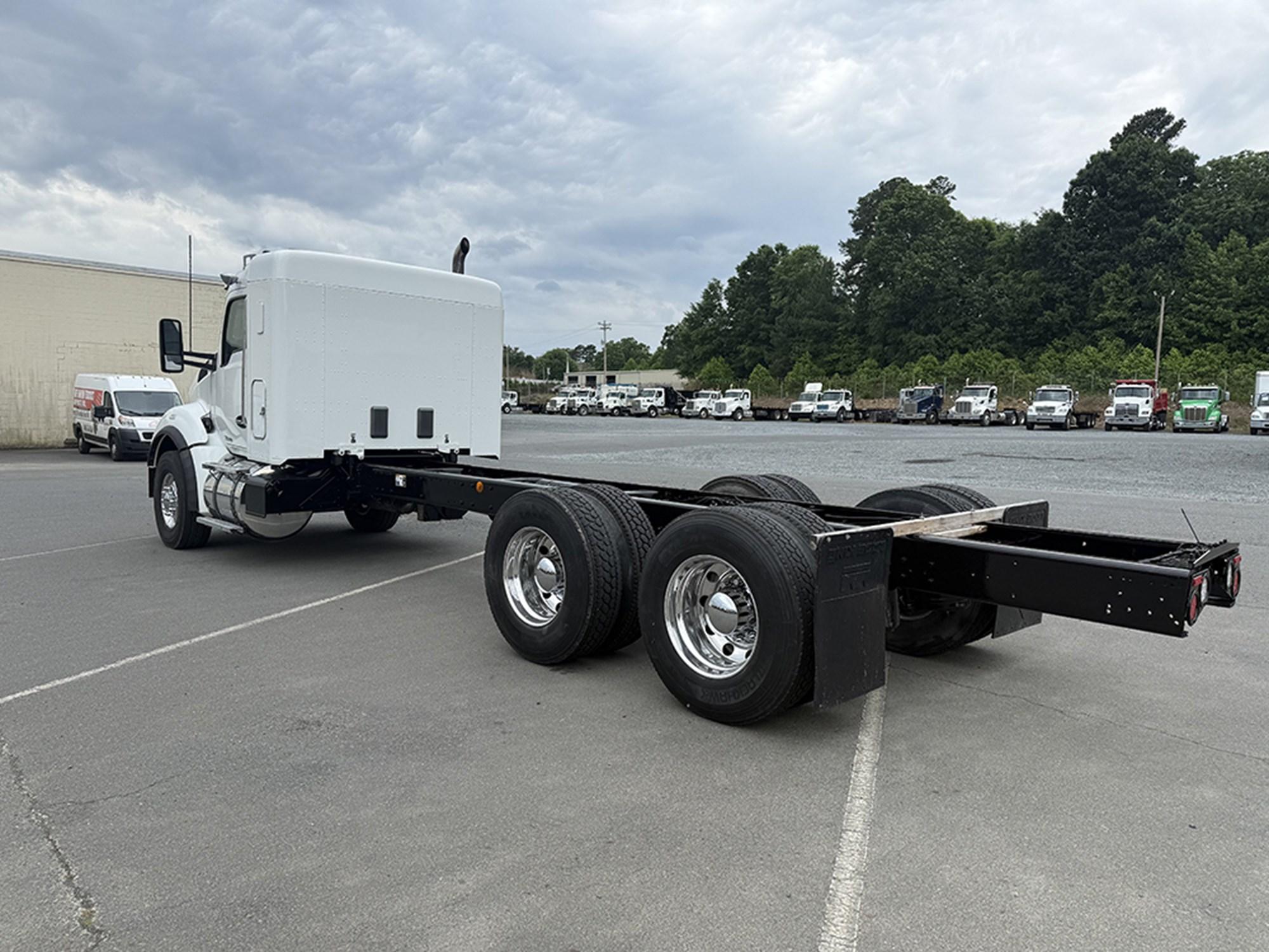 2017 Kenworth T880 — photo 6