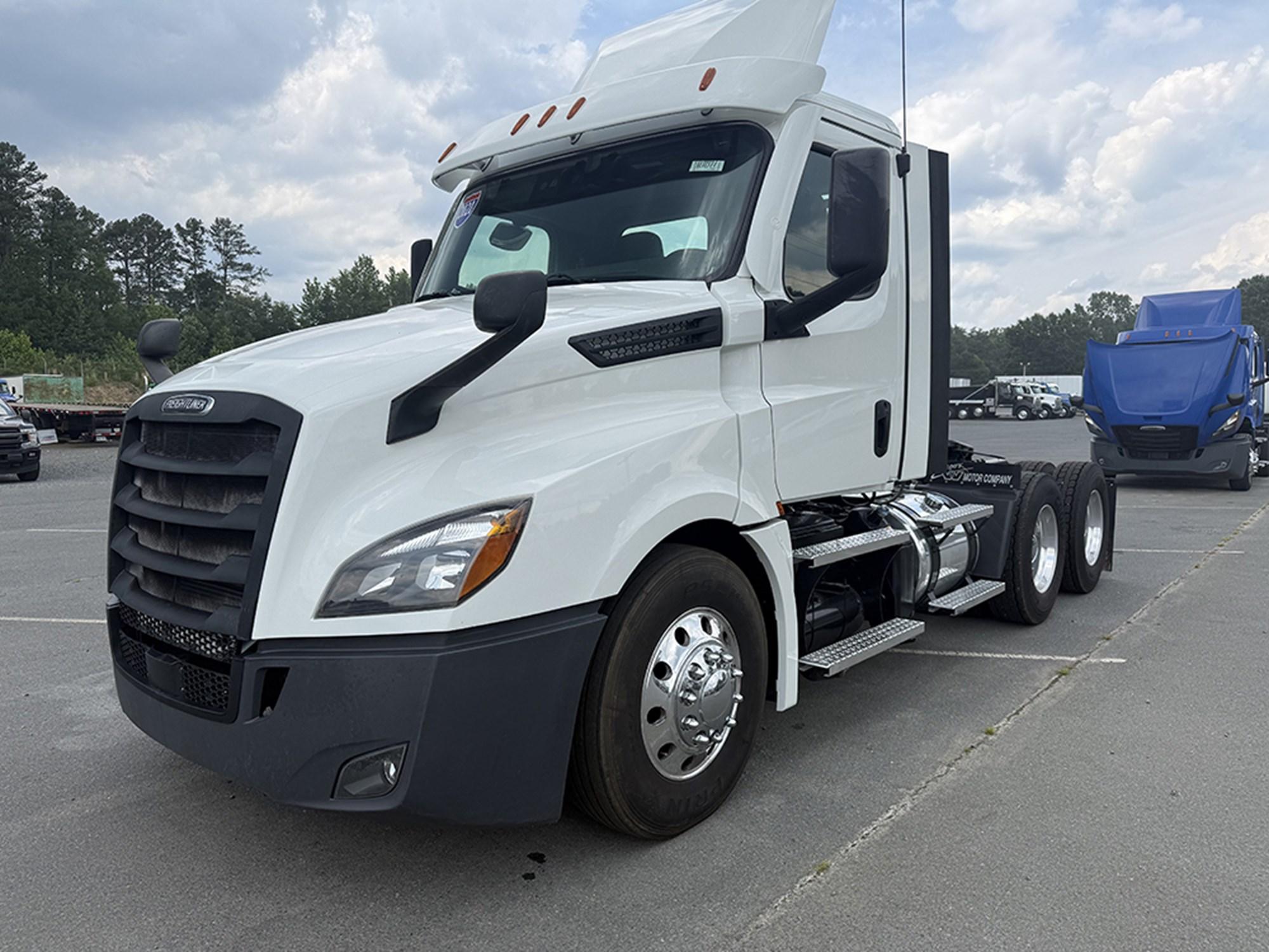 2020 Freightliner Cascadia