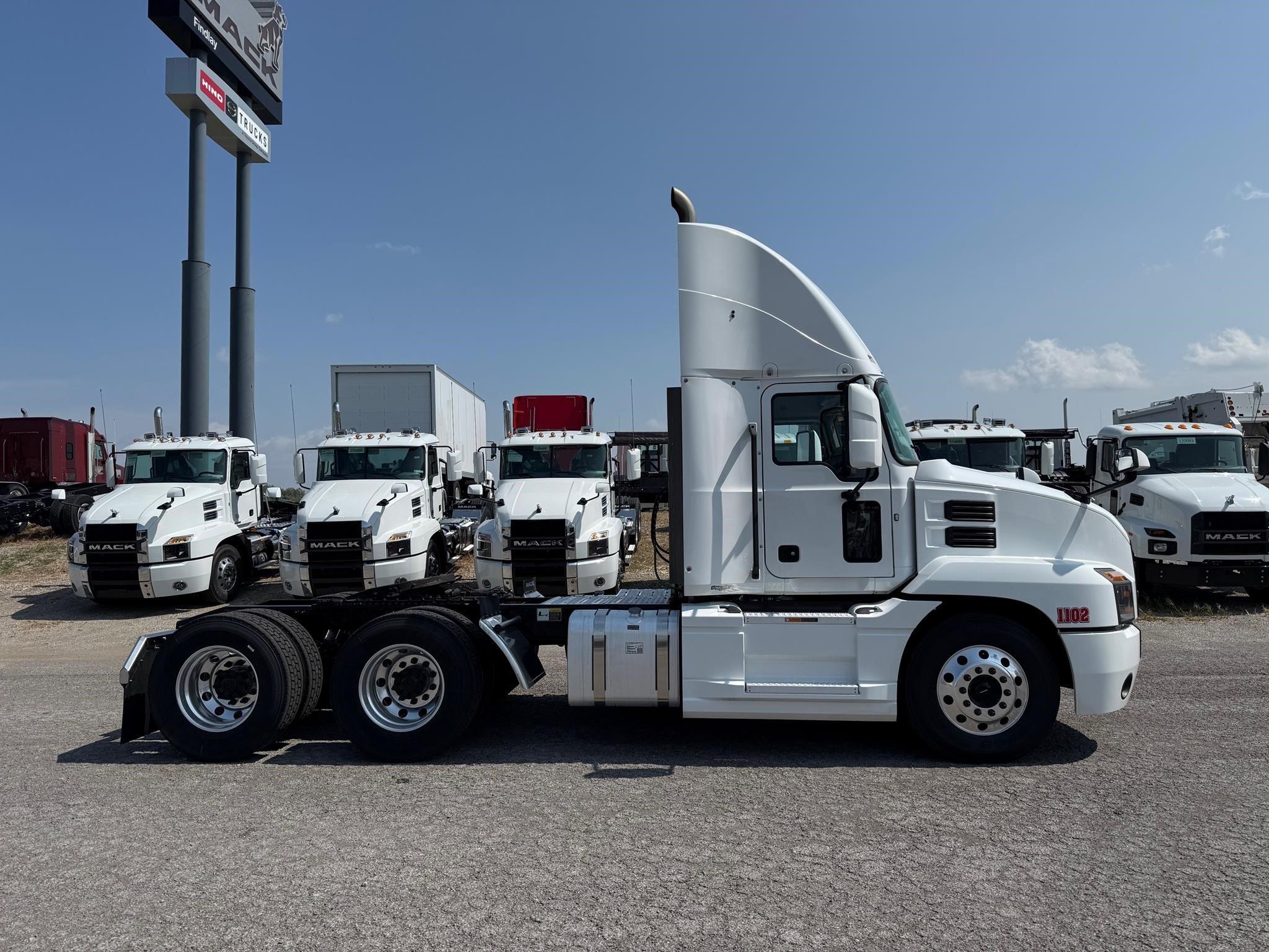 2020 Mack Anthem in Findlay, OH — photo 5