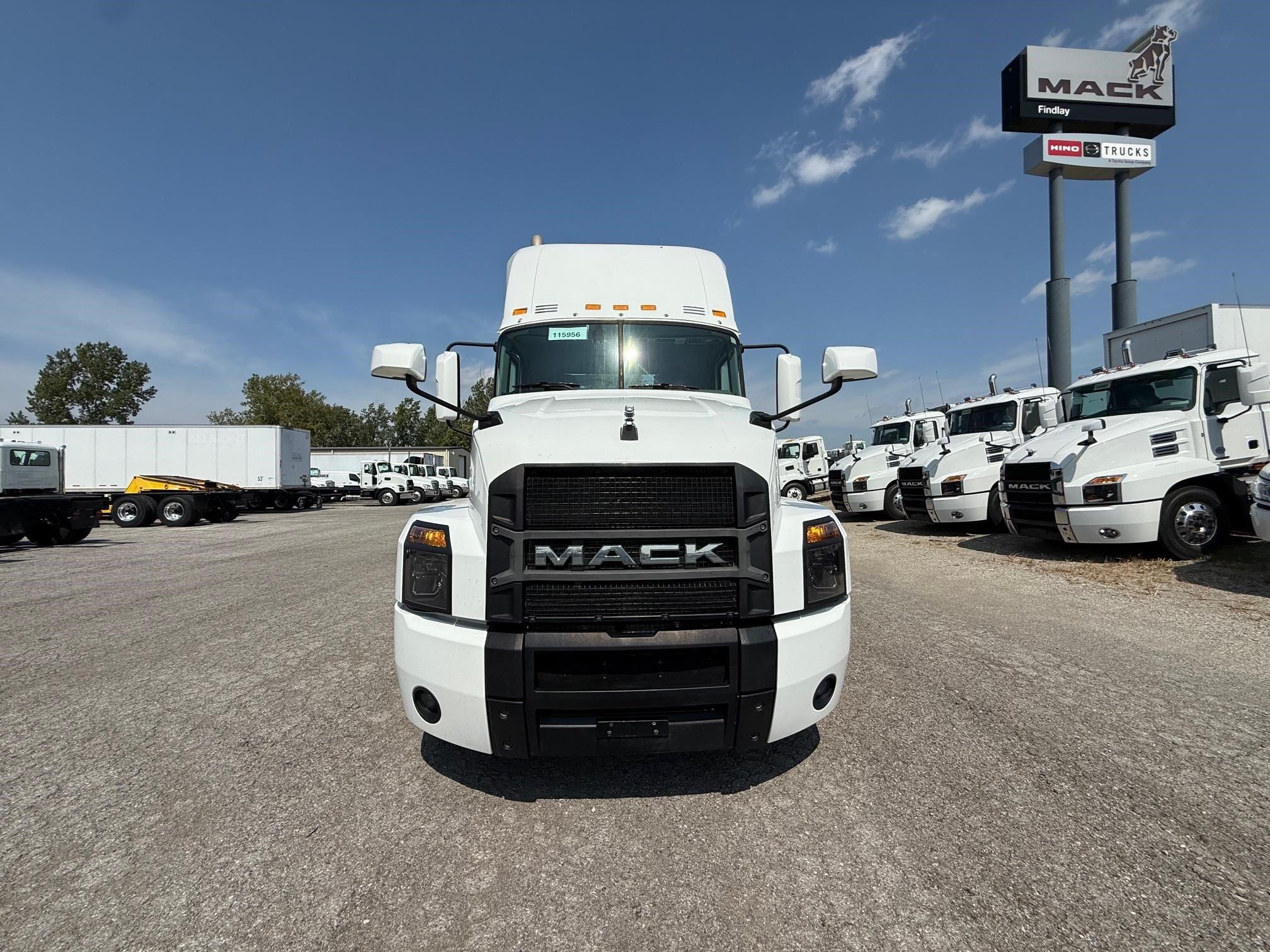 2020 Mack Anthem in Findlay, OH — photo 6