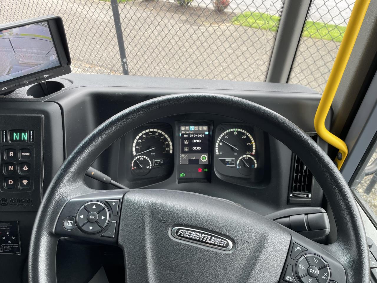 2022 Freightliner in Coburg, OR — photo 8